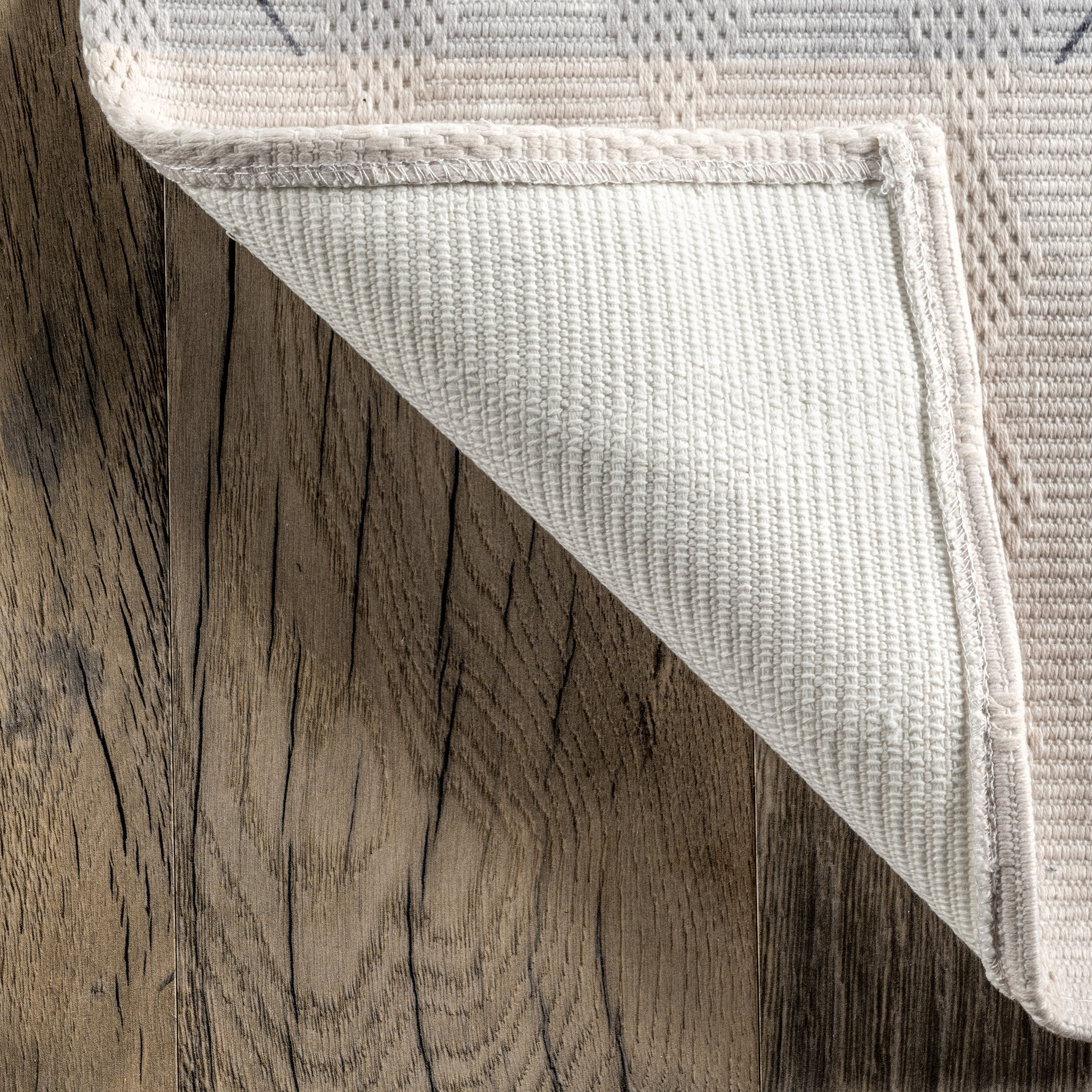 Modern Diamond 8' x 10' Blue Viscose Rectangular Area Rug