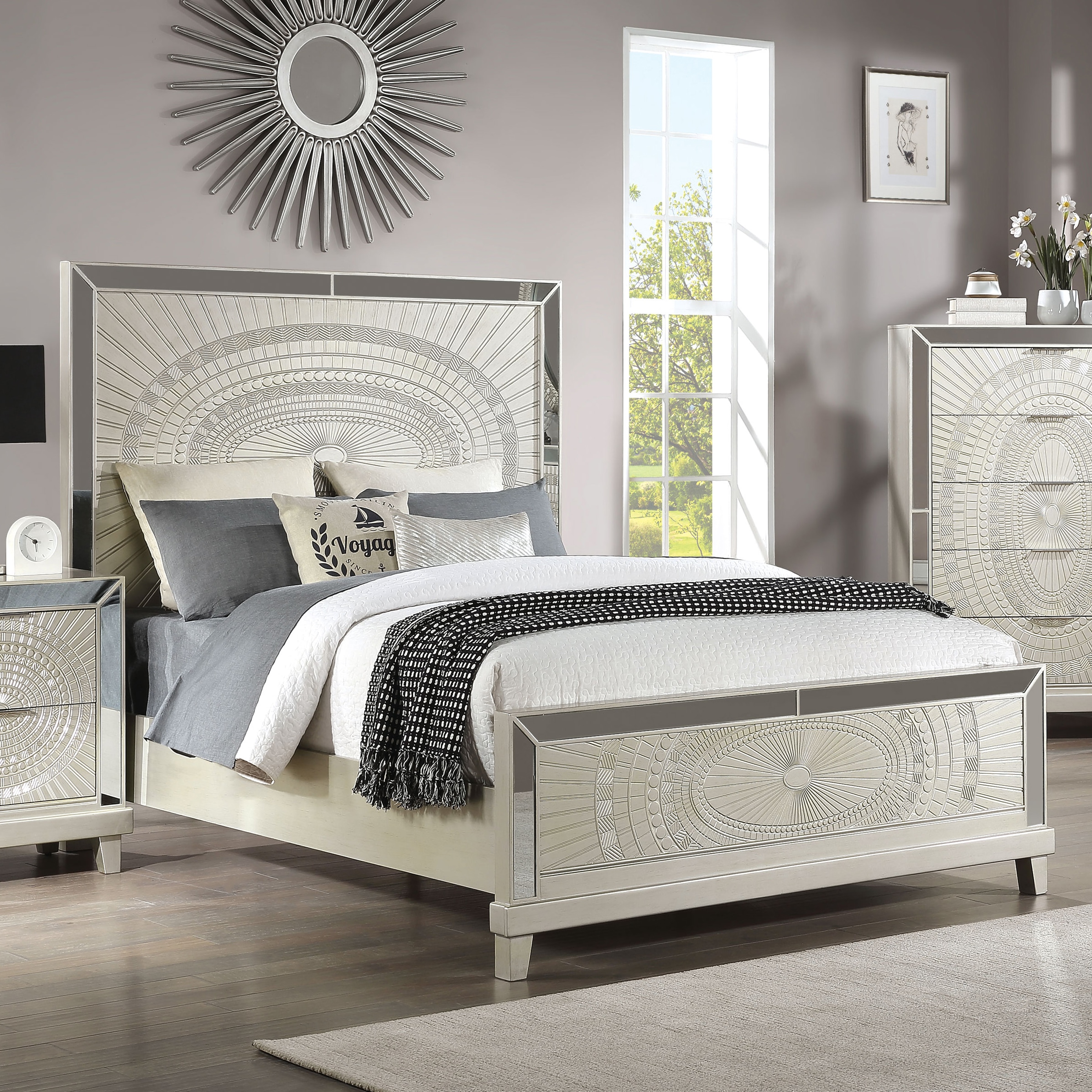 Furniture of America IDF-7157Q Courgette Champagne Queen Wood Panel Bed