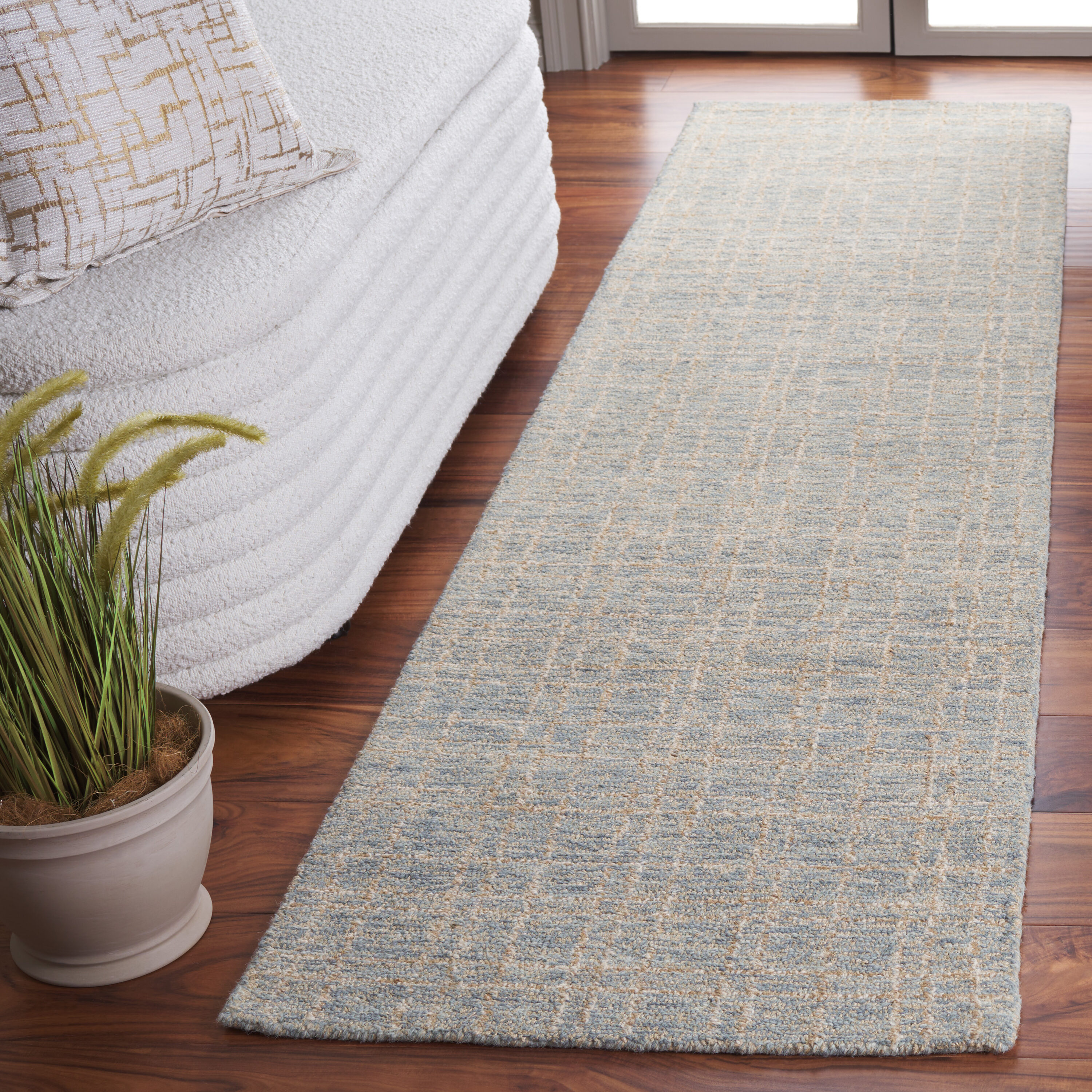  Ebony 605 Blue/Beige Contemporary 2ft-3in x 9ft Runner Rug