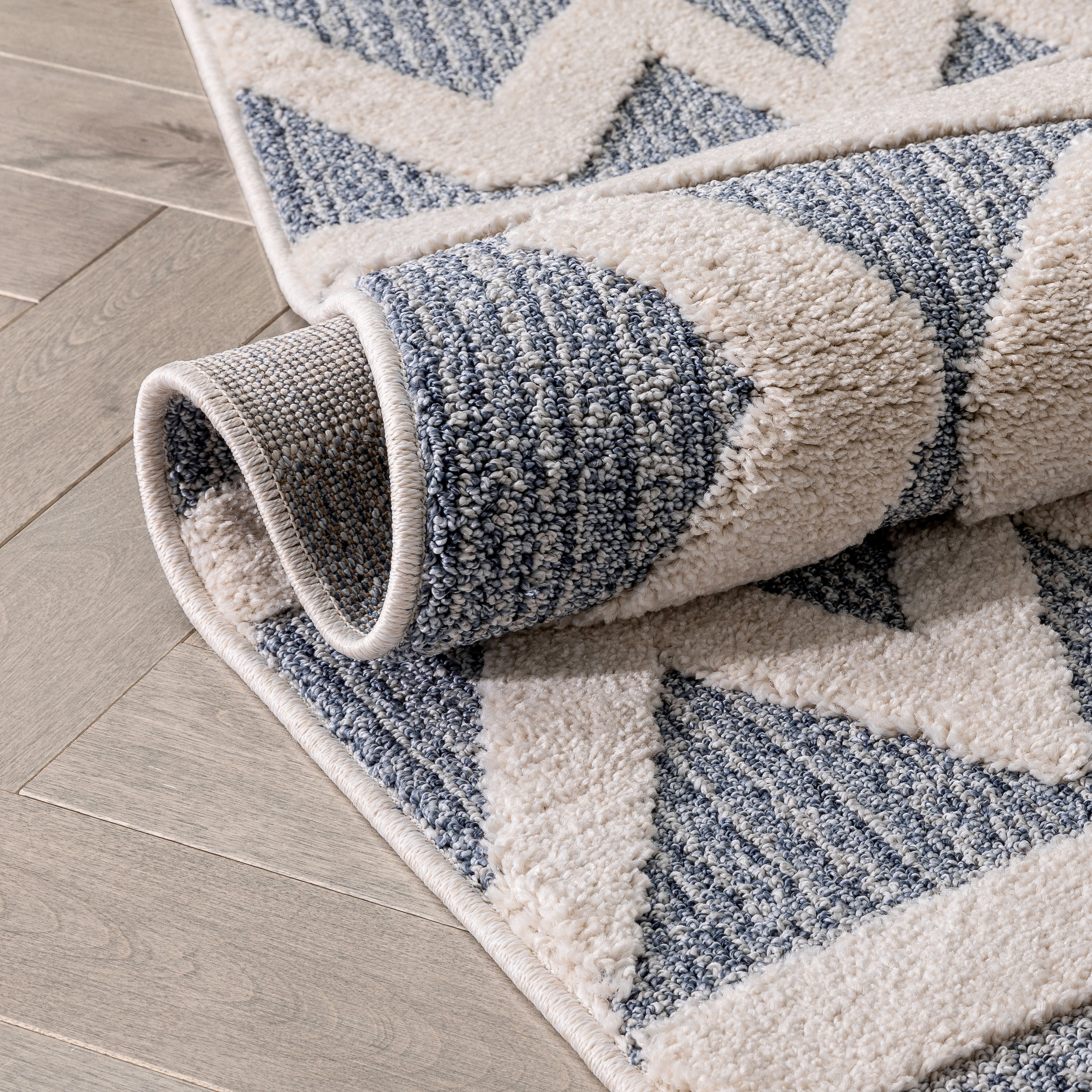 Modern Harlow Moroccan Diamond Light Blue 8' x 10' Area Rug