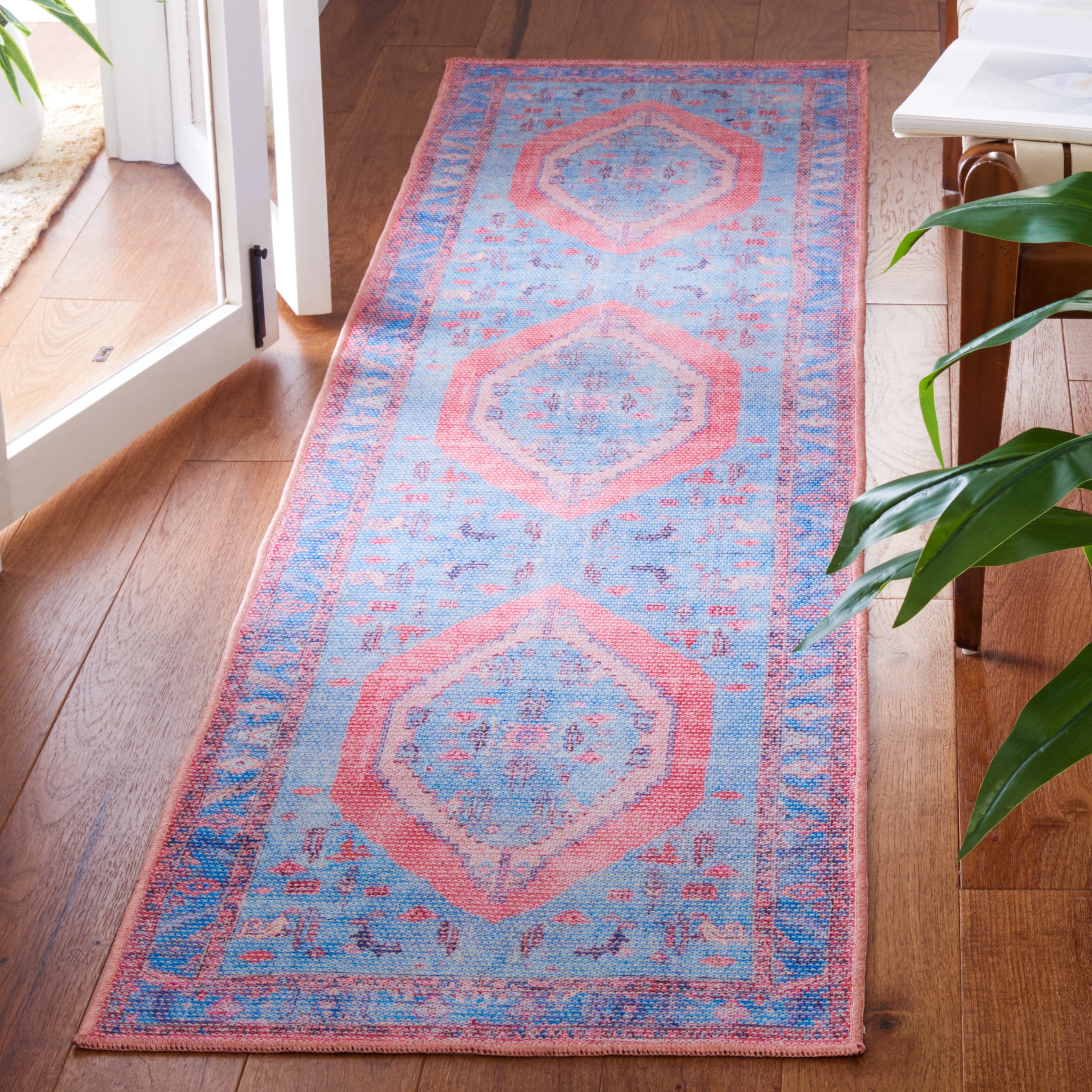 Safavieh SEP356J-28 Serapi 2 x 8 (ft) Loomed Cotton Light Blue/Beige Rectangular Indoor Border Machine washable Runner rug