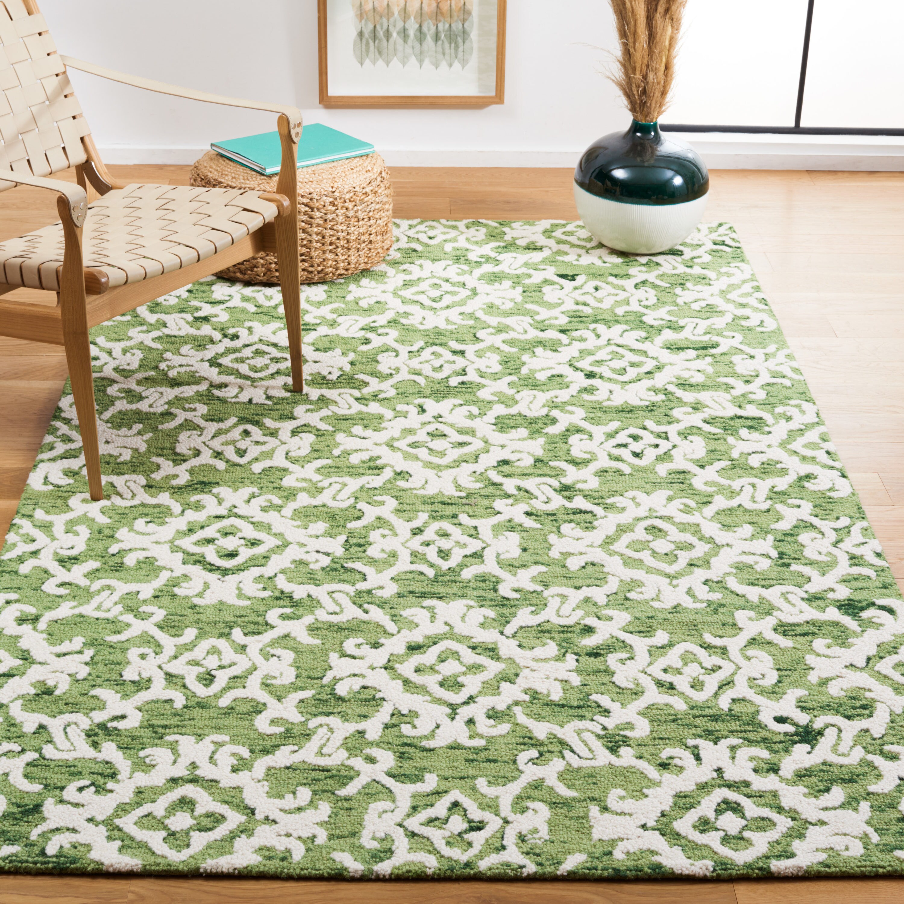 Ivory and Green Tufted Wool 4' x 6' Area Rug