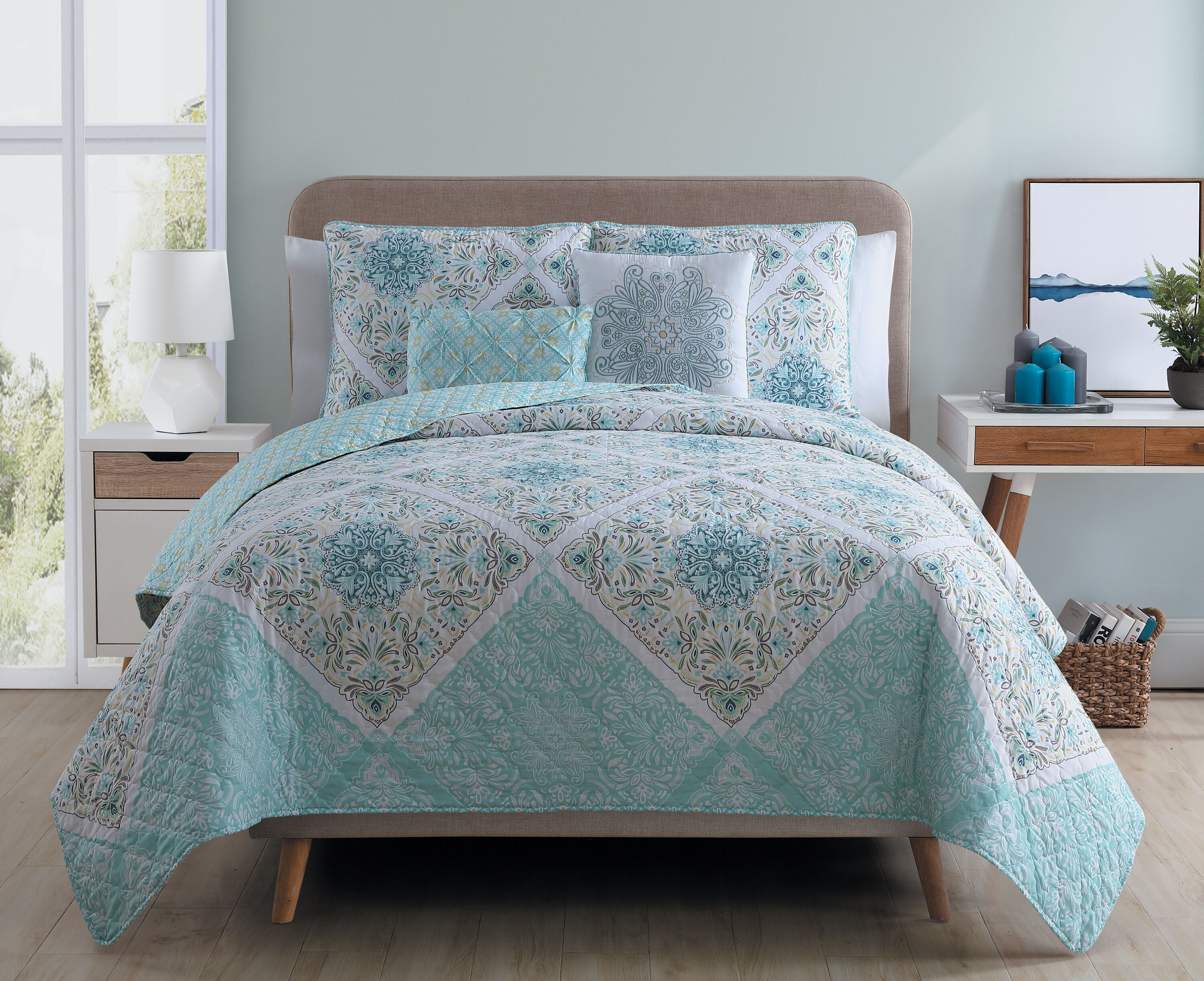 VCNY Home Windsor 5 -Piece Aqua King Quilt Set