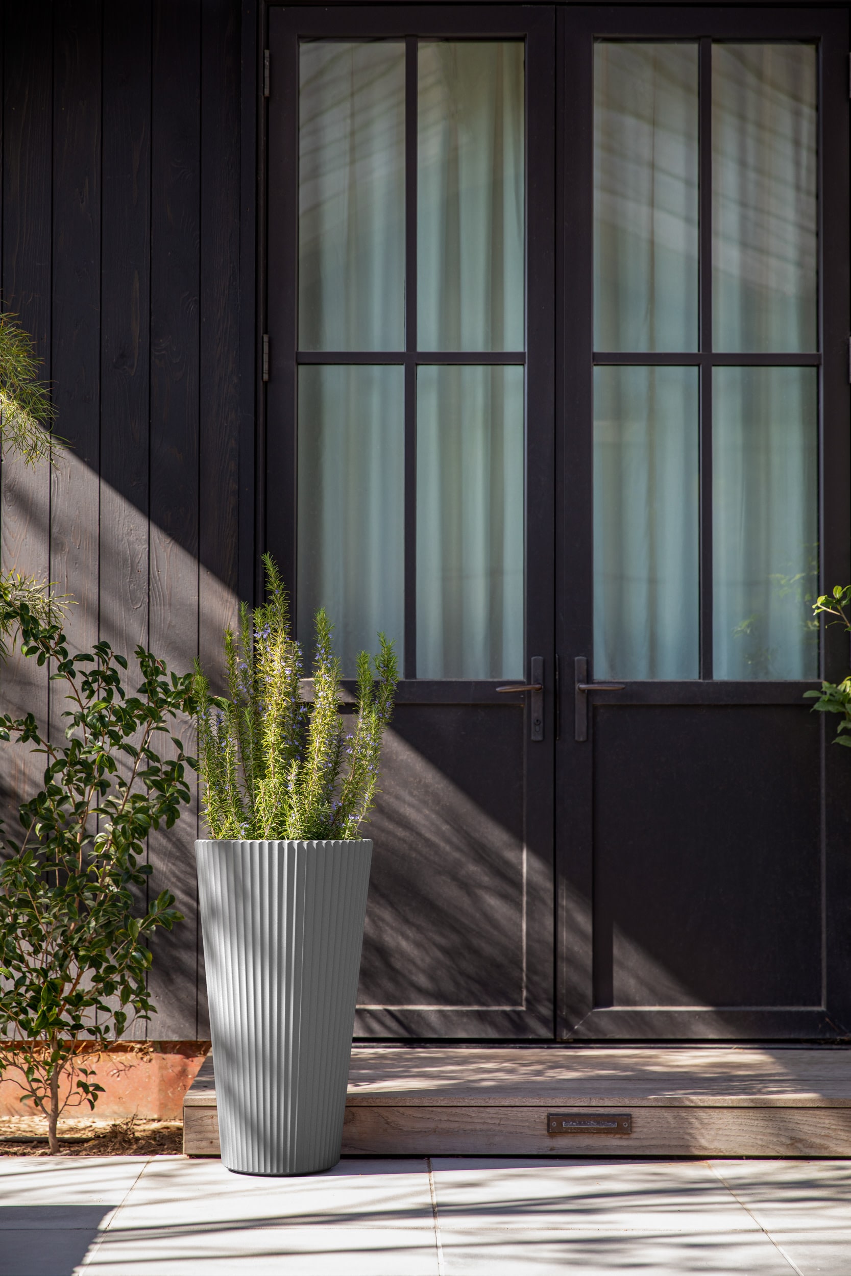 Veradek DMV26C Planter-Window-Box - View #5