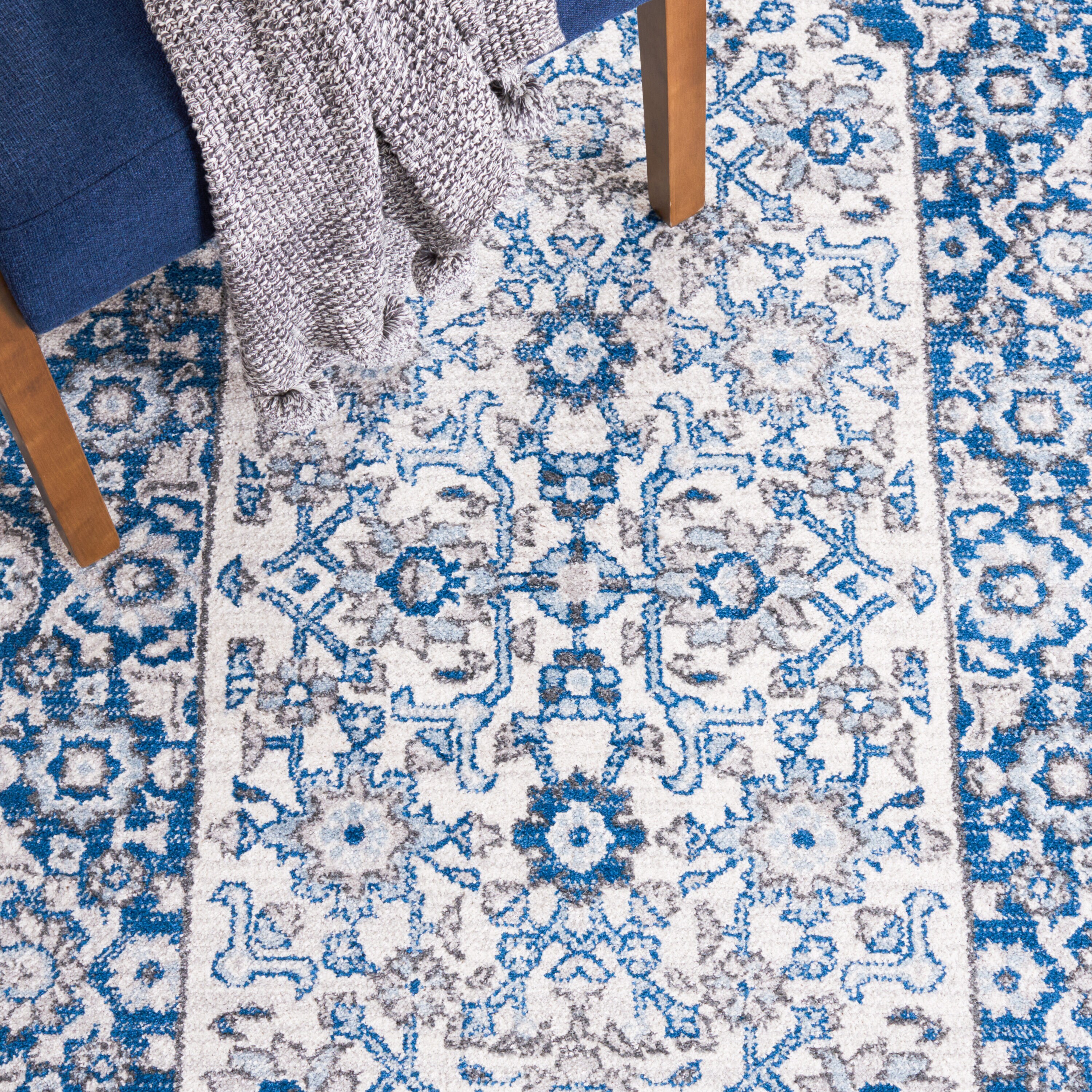 Safavieh TOS652B-4 rugs - View #6