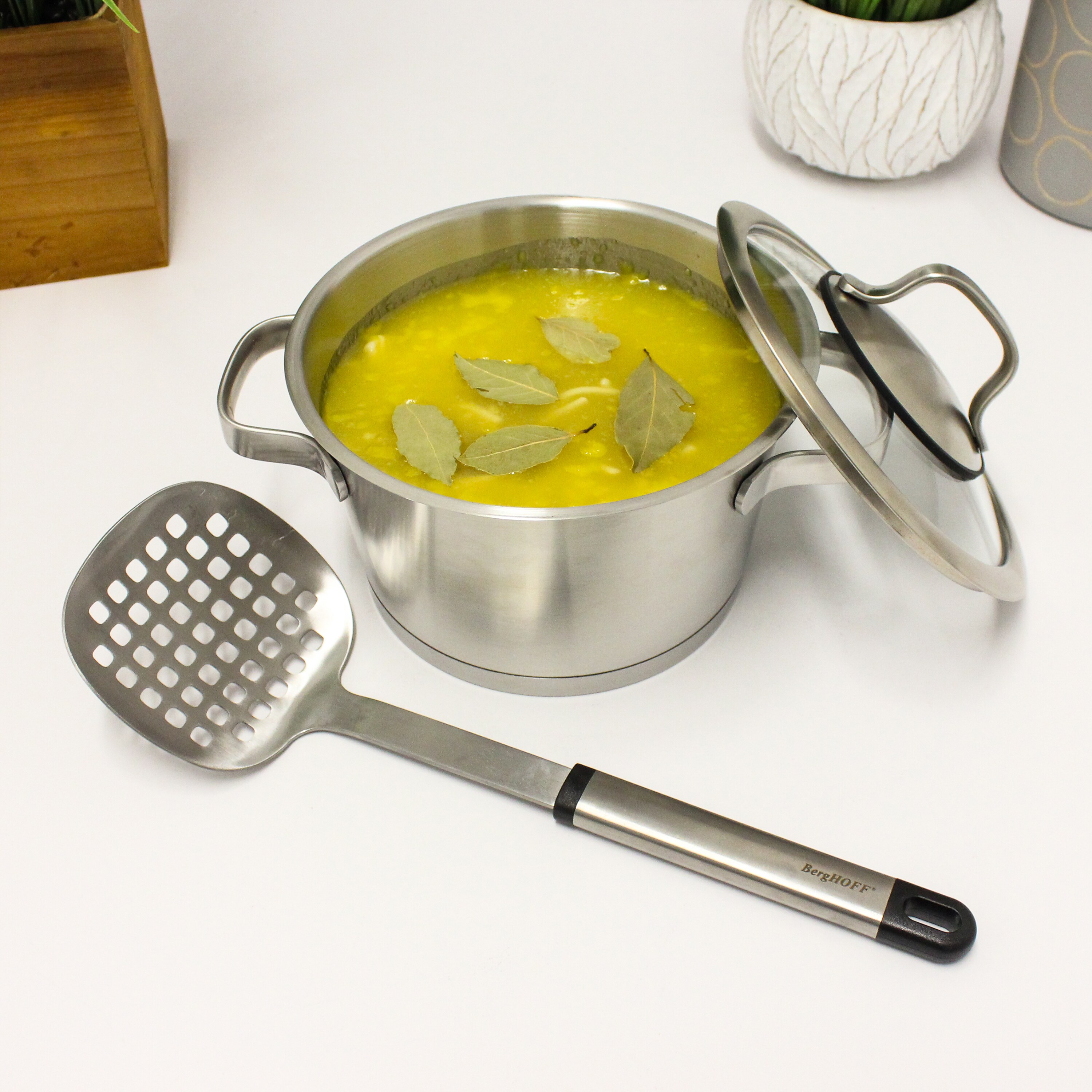 BergHOFF Stainless Steel Skimmer with Mirror Finish, Durable and