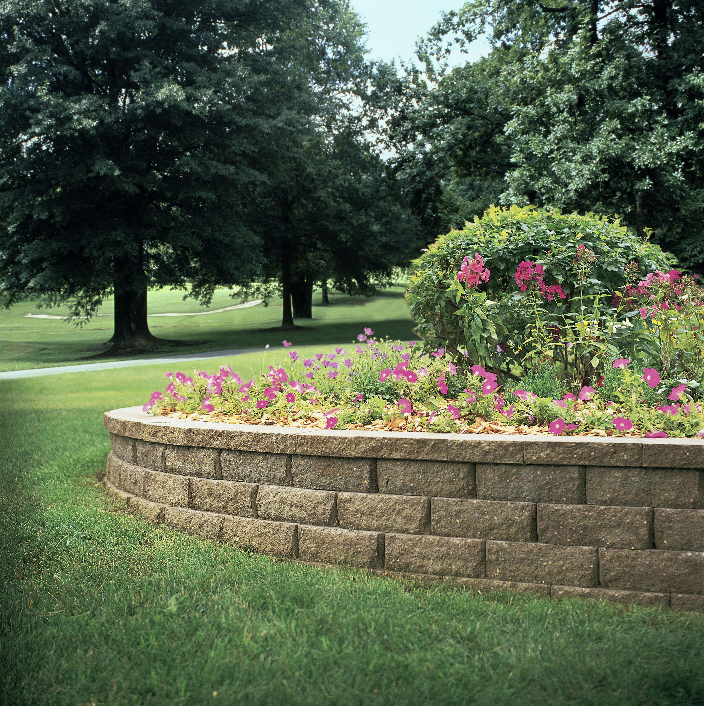 604802SND Retaining-Wall-Block - View #2