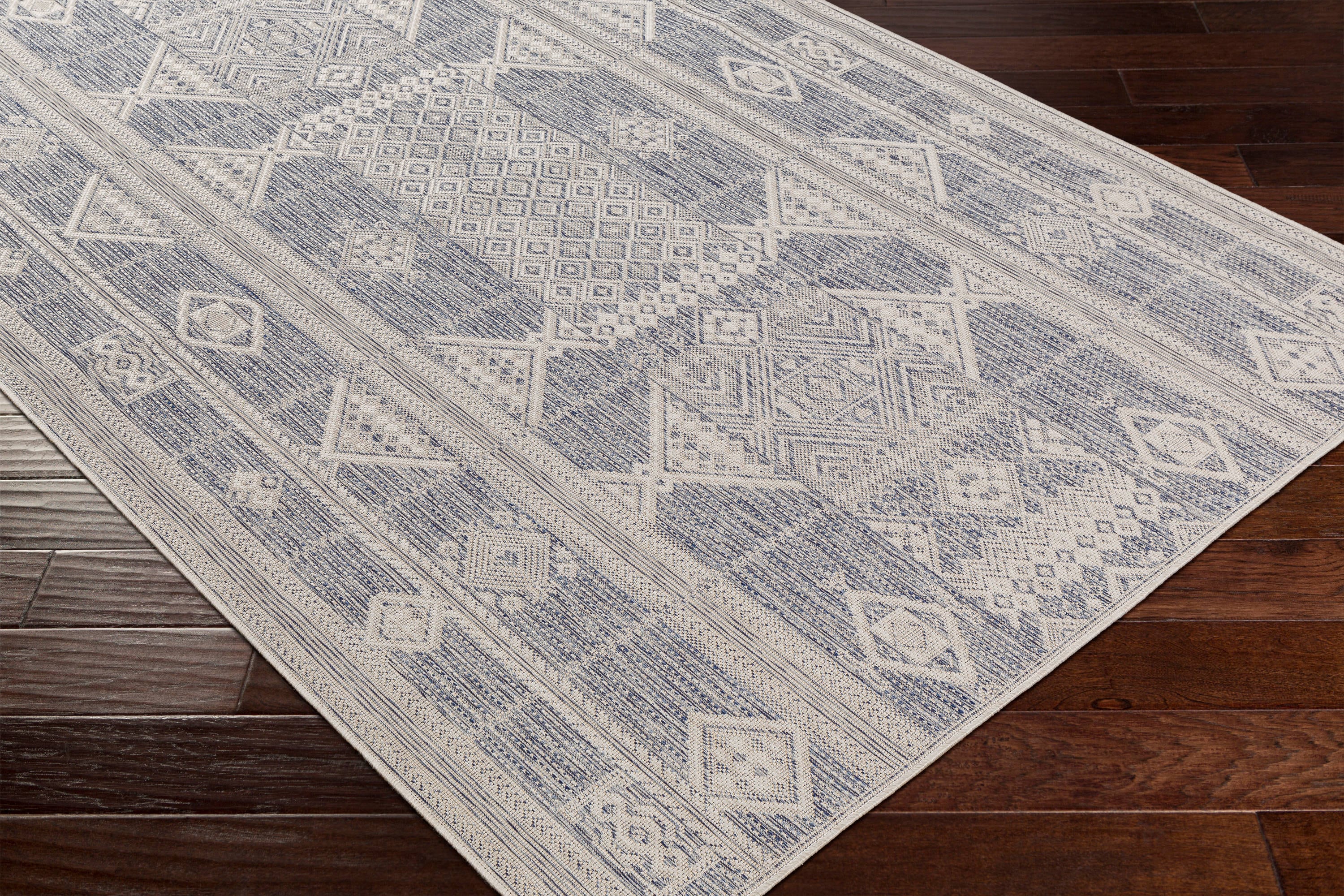 Surya TRG2305-679 rugs - View #6