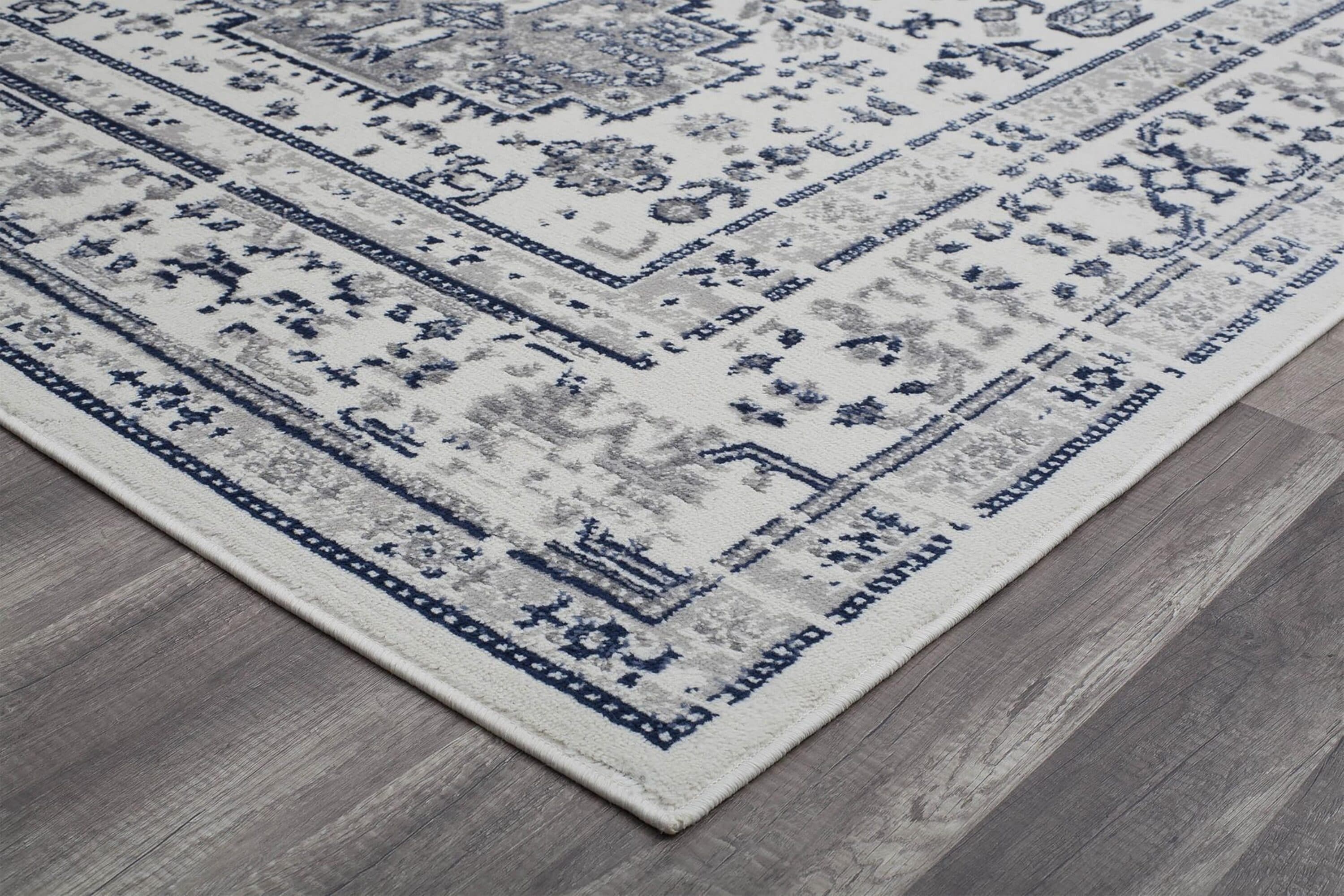Glacial Sundara Blue and White Floral Synthetic 5' x 7' Area Rug