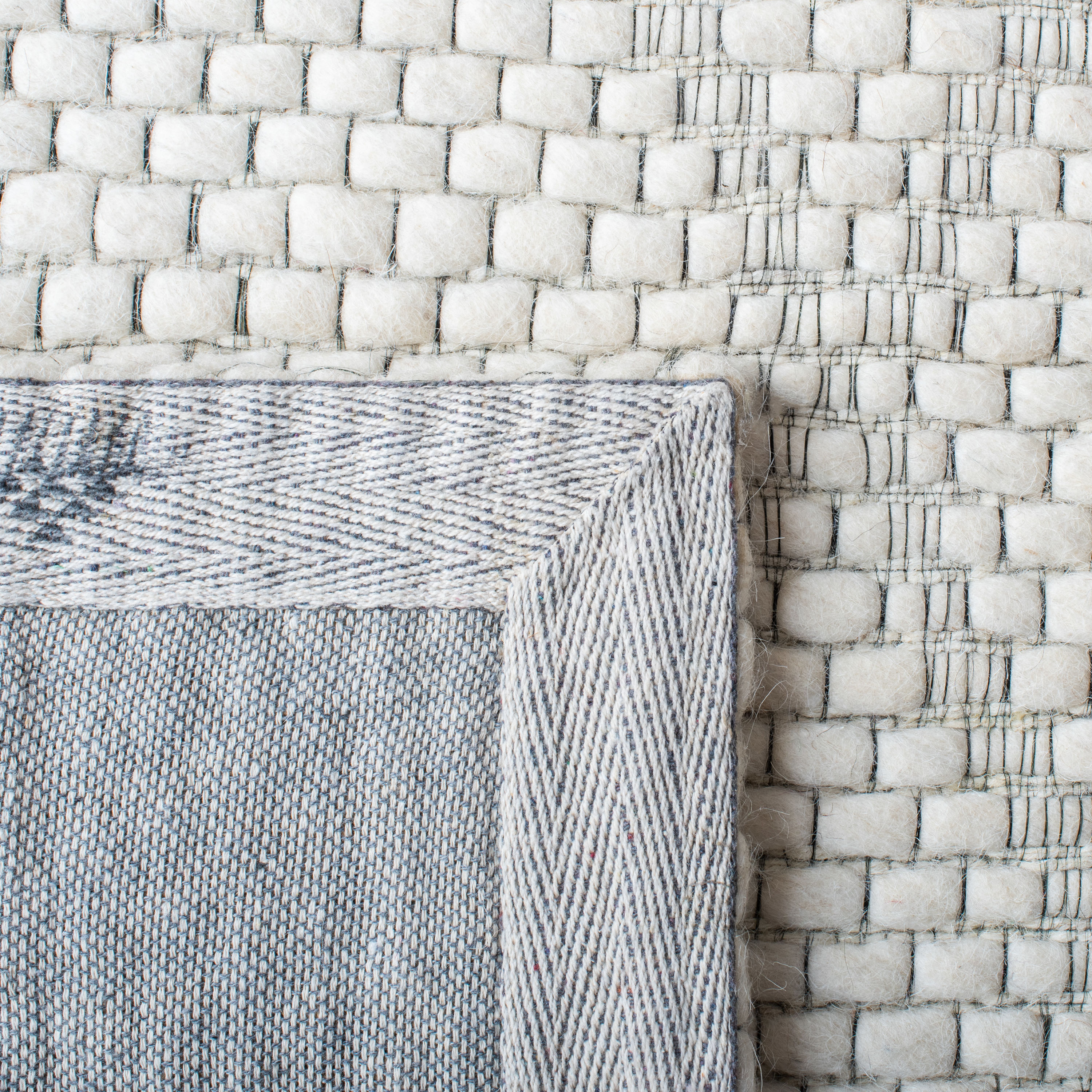 Ivory Flat Woven Reversible Wool and Synthetic 4' x 6' Rug