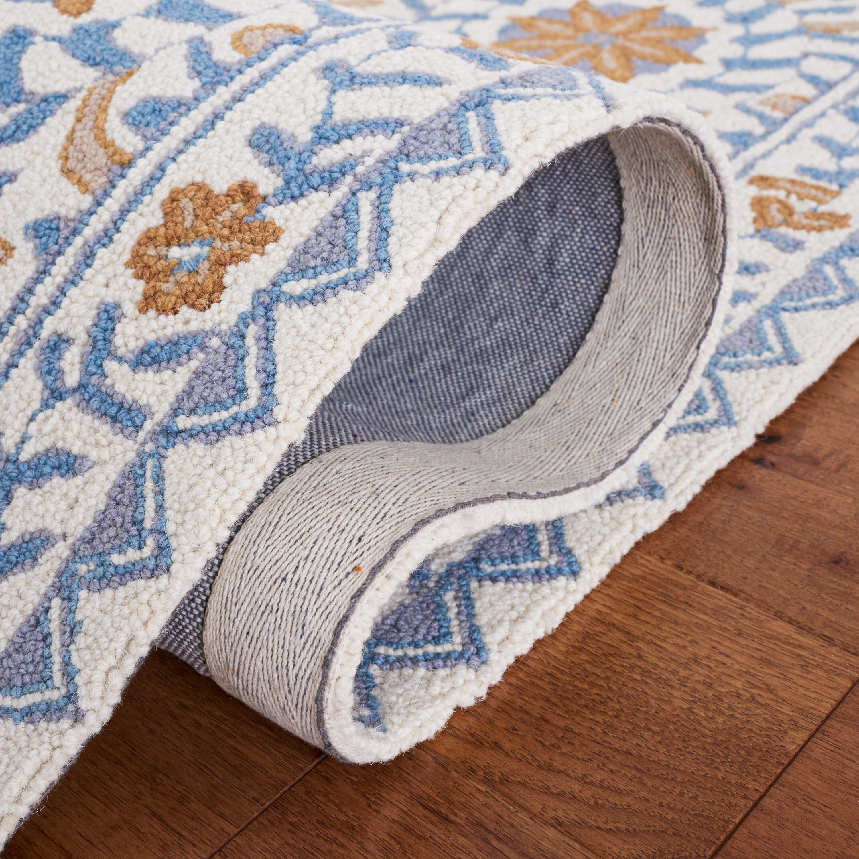 Safavieh HK150A-26 rugs - View #6