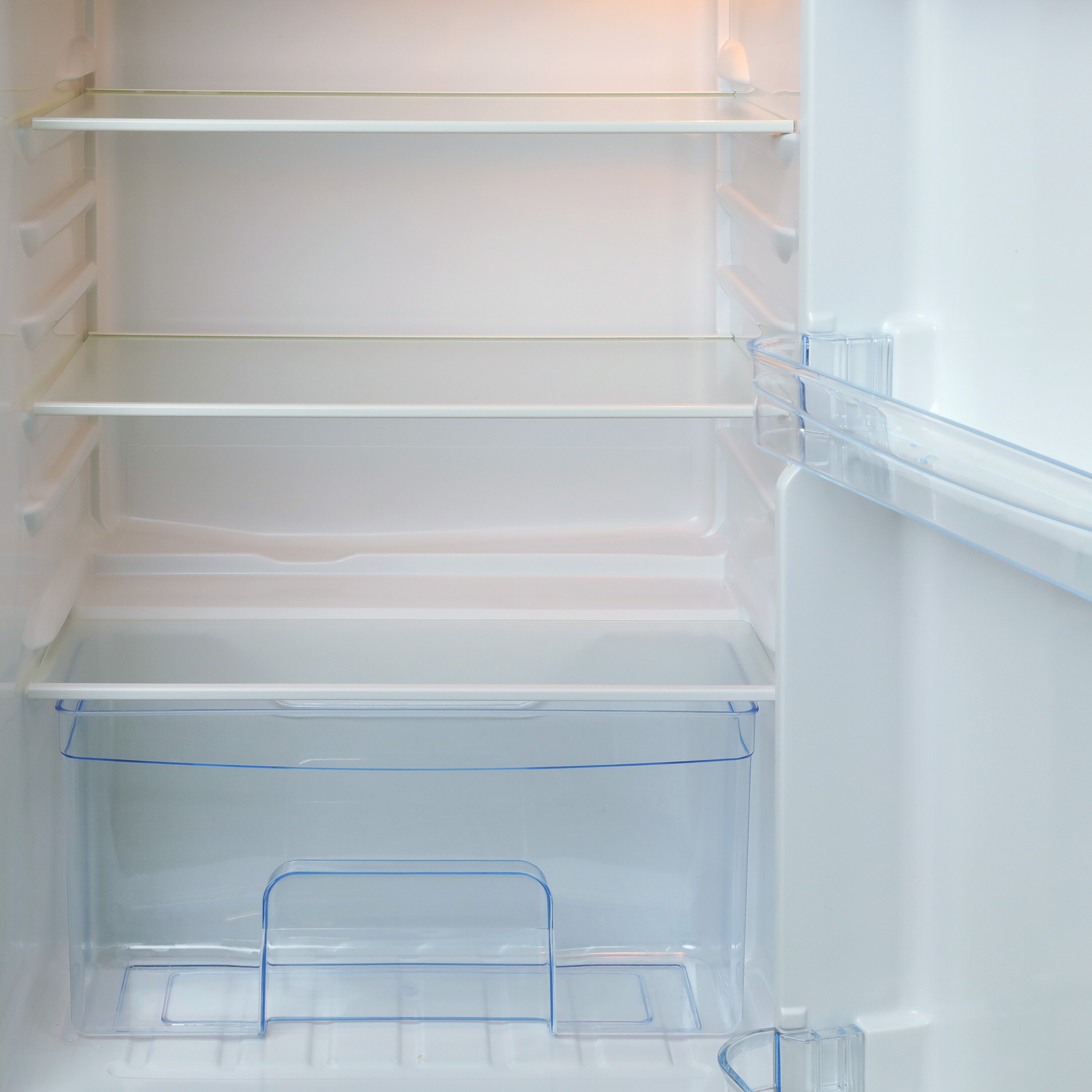 Avanti RMRS31X6BL-IS m050615 - View #16