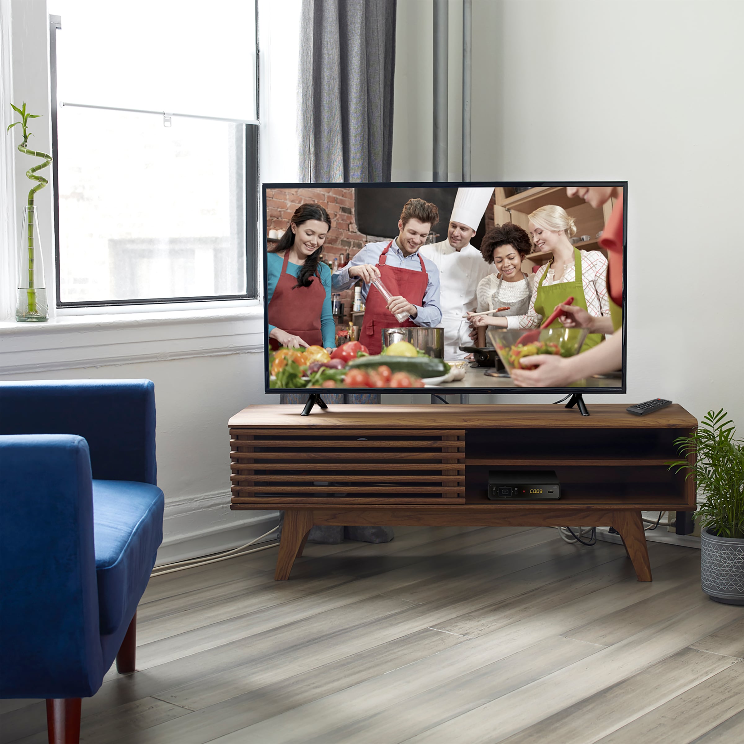 GPX TE4019BP tvs - View #3