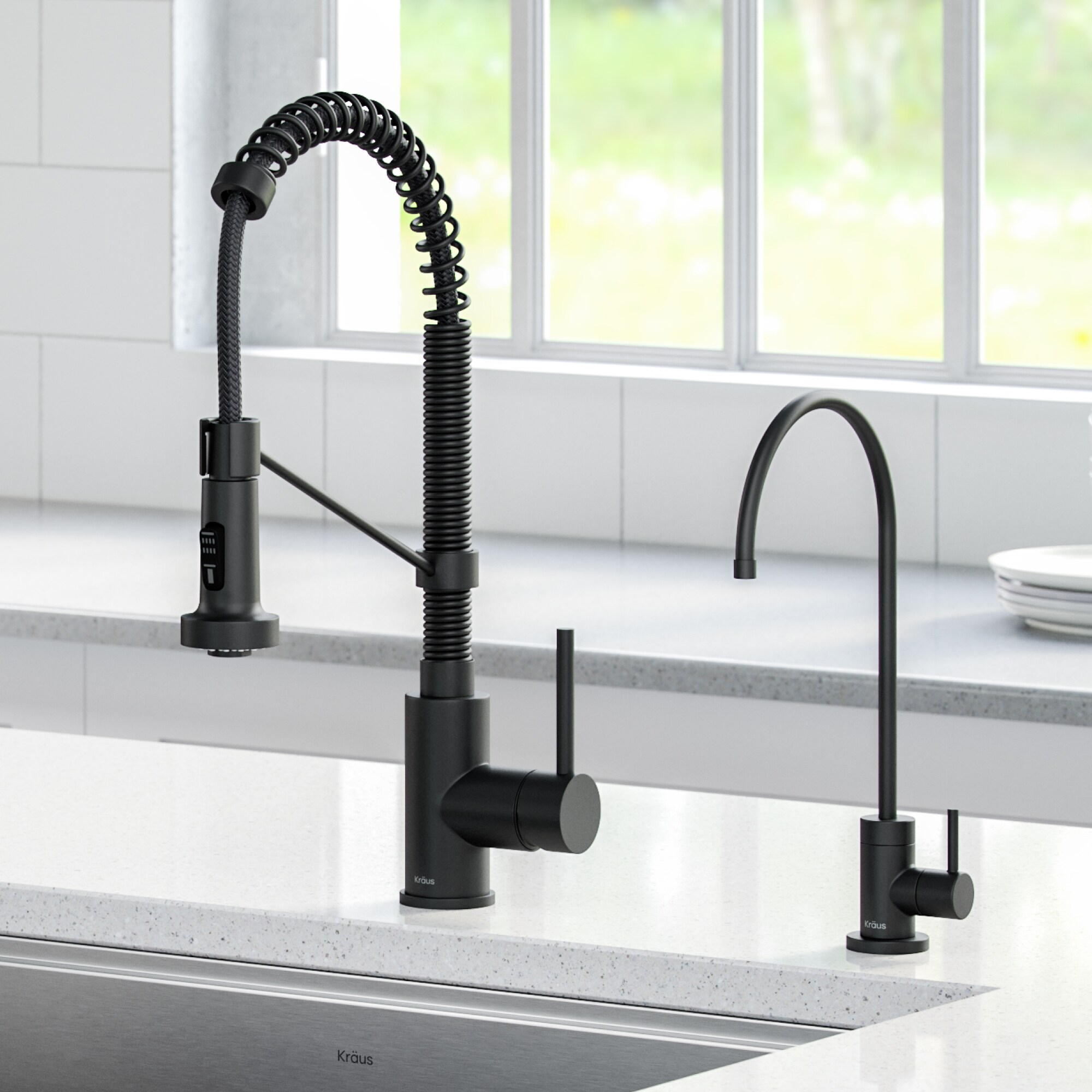 Matte Black Commercial Style Pull-Down Kitchen Faucet with Spray