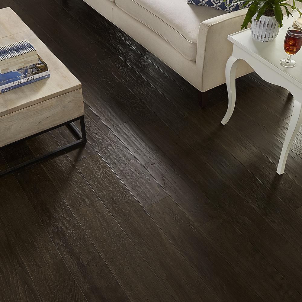 Pergo Max 6.18-in Grimsley Hickory Handscraped Engineered Hardwood Flooring (23-sq ft)