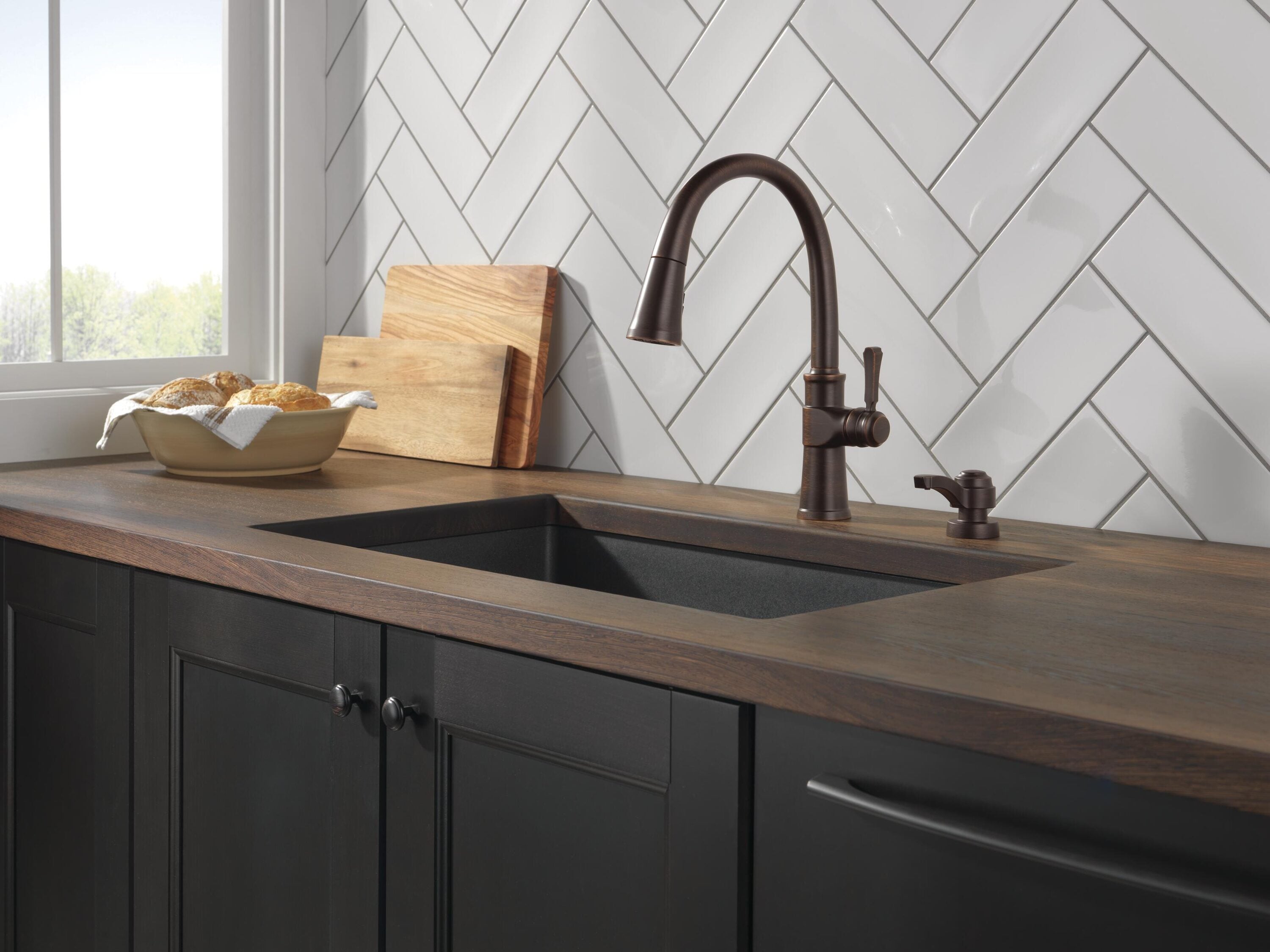 Delta 19964Z-RBSD-DST Kitchen-Faucets - View #7