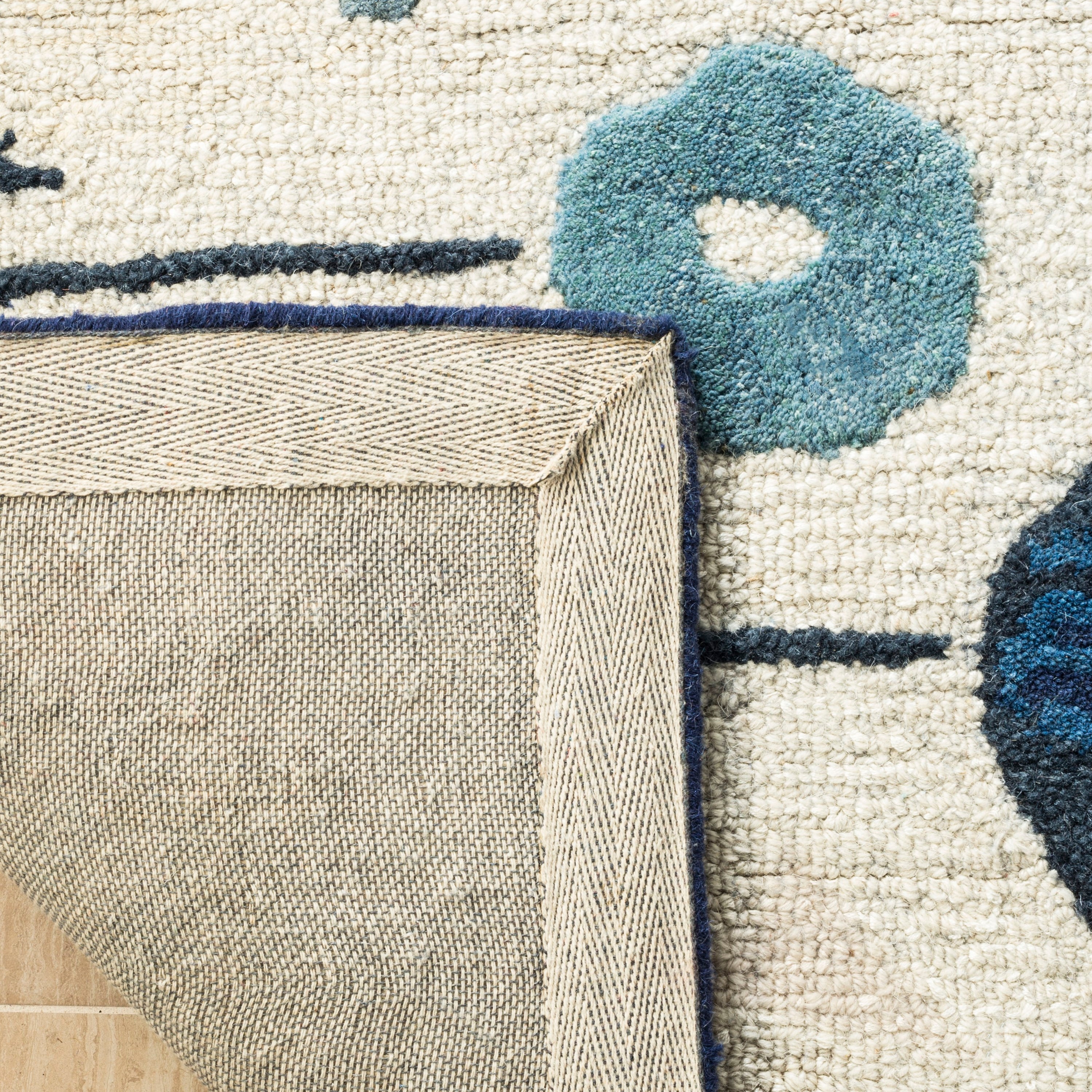 Martha Stewart MSR3627A-4 rugs - View #5