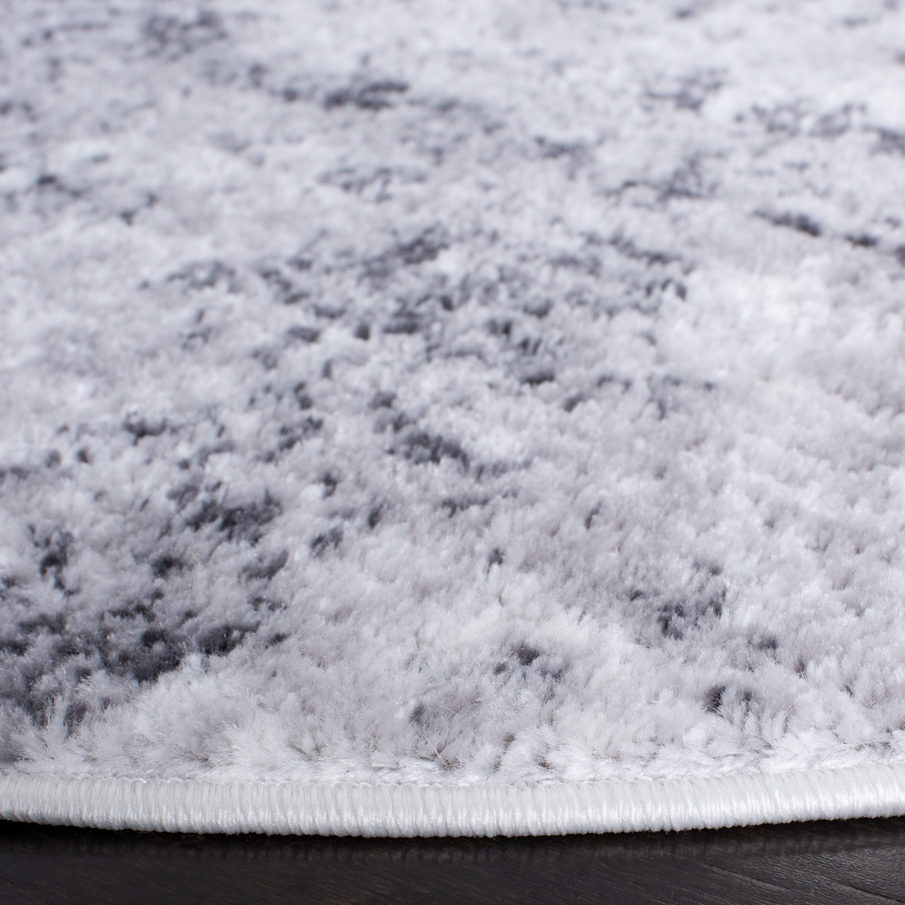Safavieh ALA777F-7R rugs - View #3