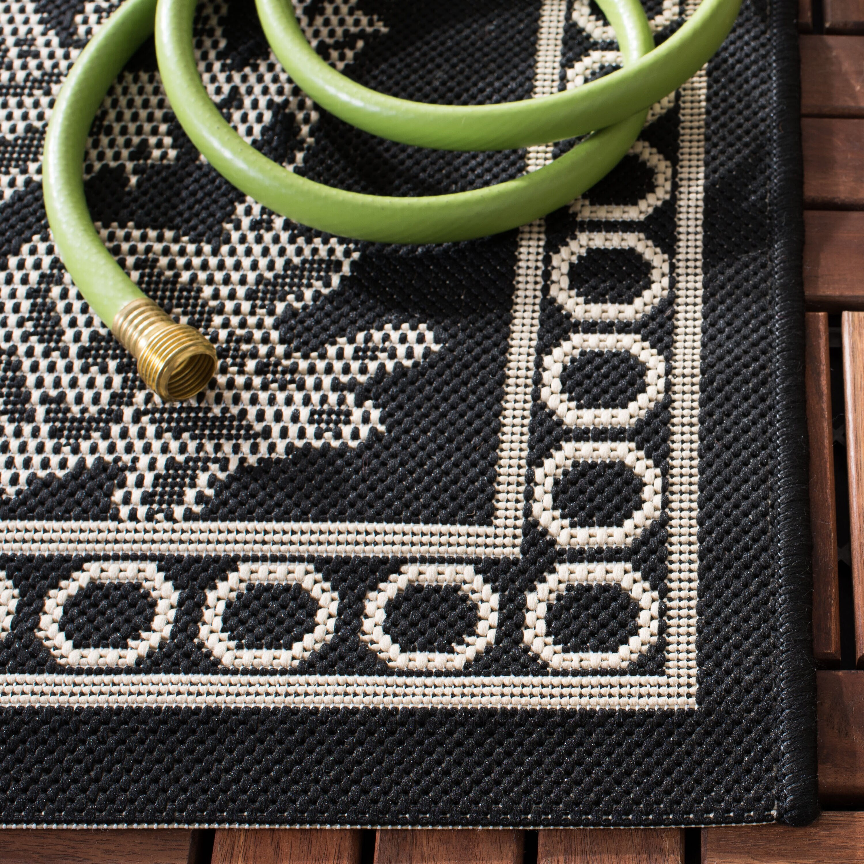 Safavieh CY3305-3908-4 rugs - View #4