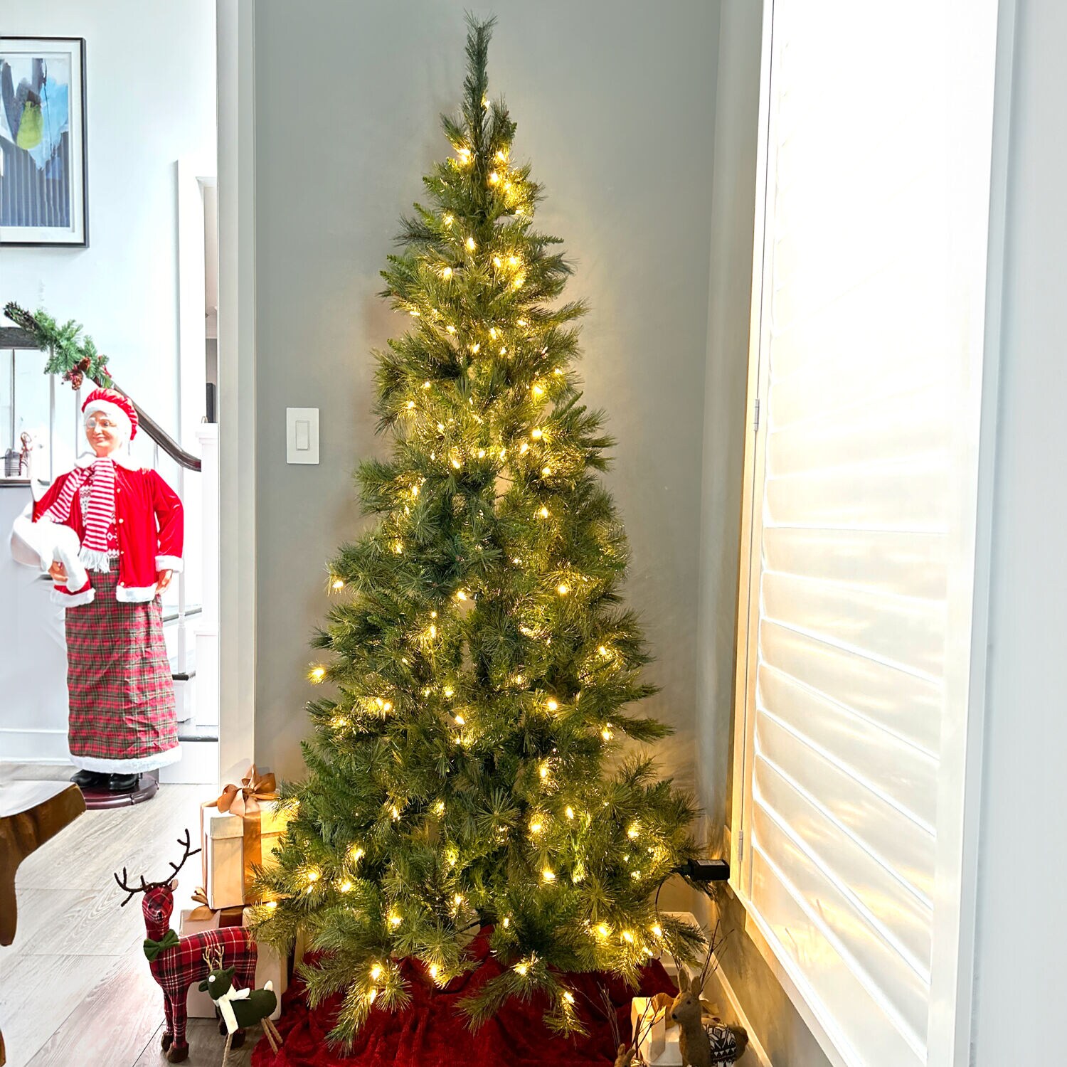 Fraser Hill Farm FFHTD065-5GR Artificial-Christmas-Trees - View #16