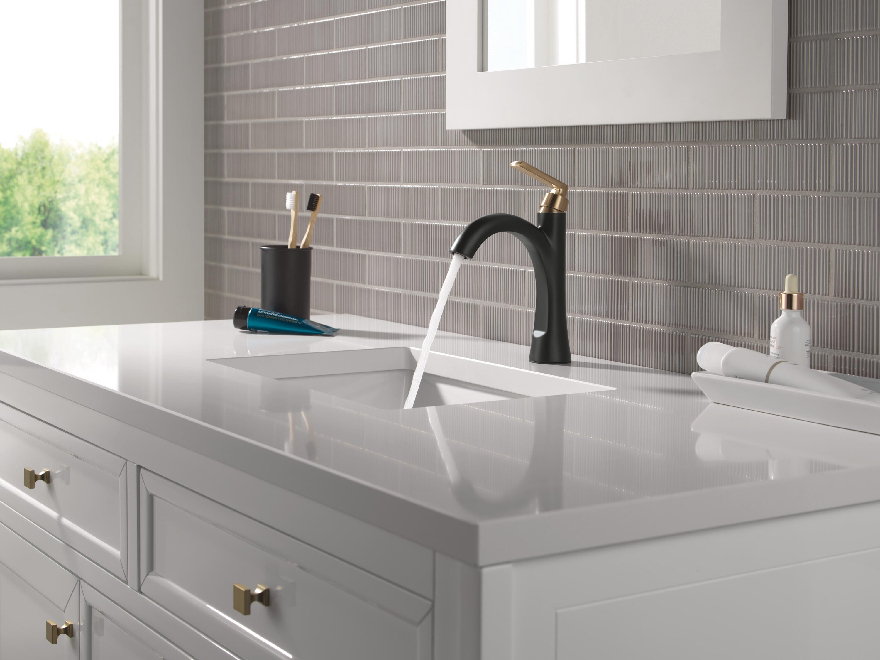 Delta 15832LF-GZ Lavatory-Faucets - View #9