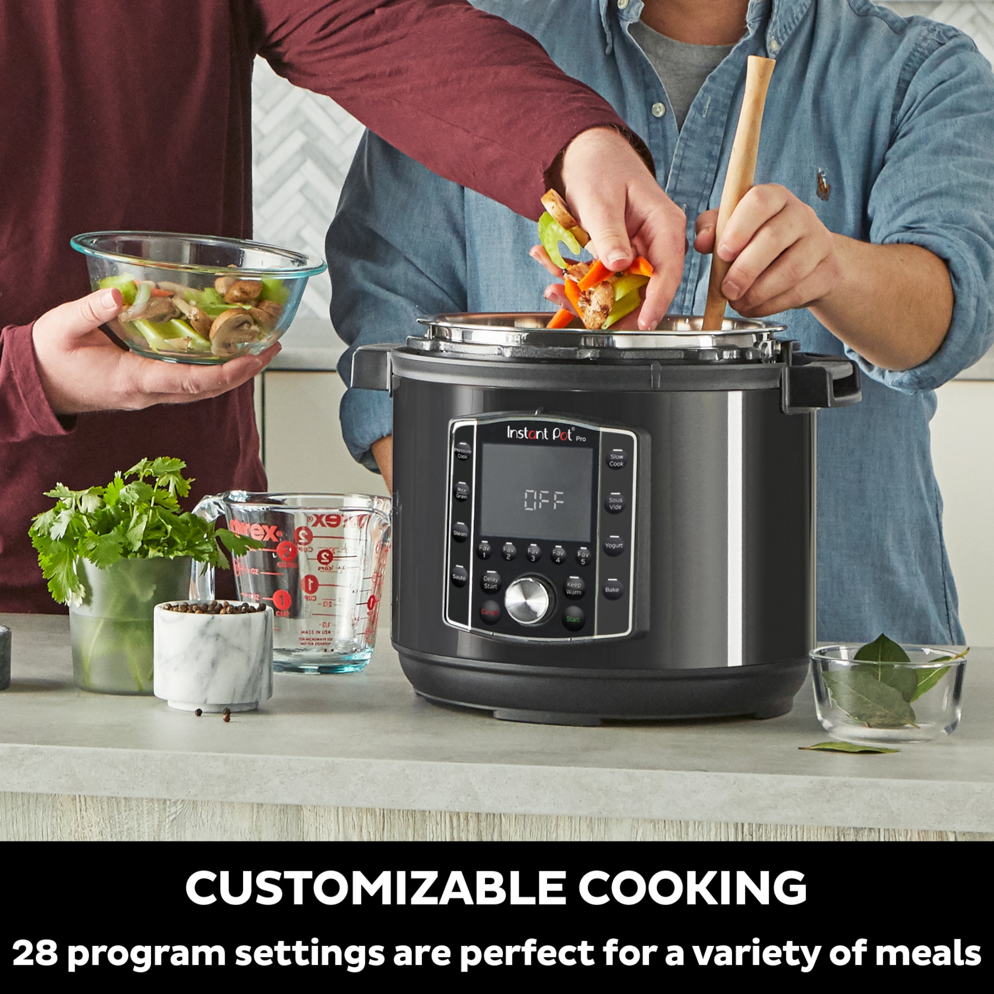Instant Brands 6-Quart Programmable Electric Pressure Cooker in the Electric  Pressure Cookers department at