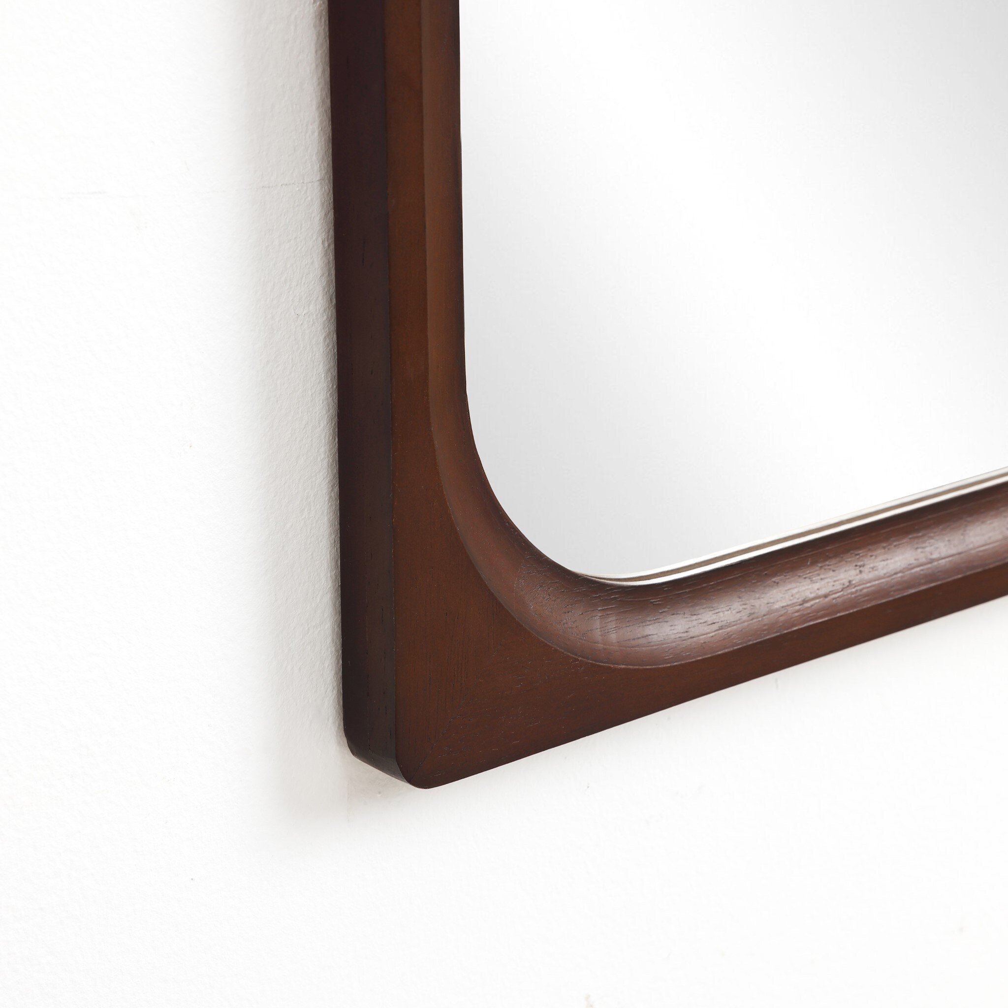 LuxenHome WHA2342 Decor-Mirrors - View #5