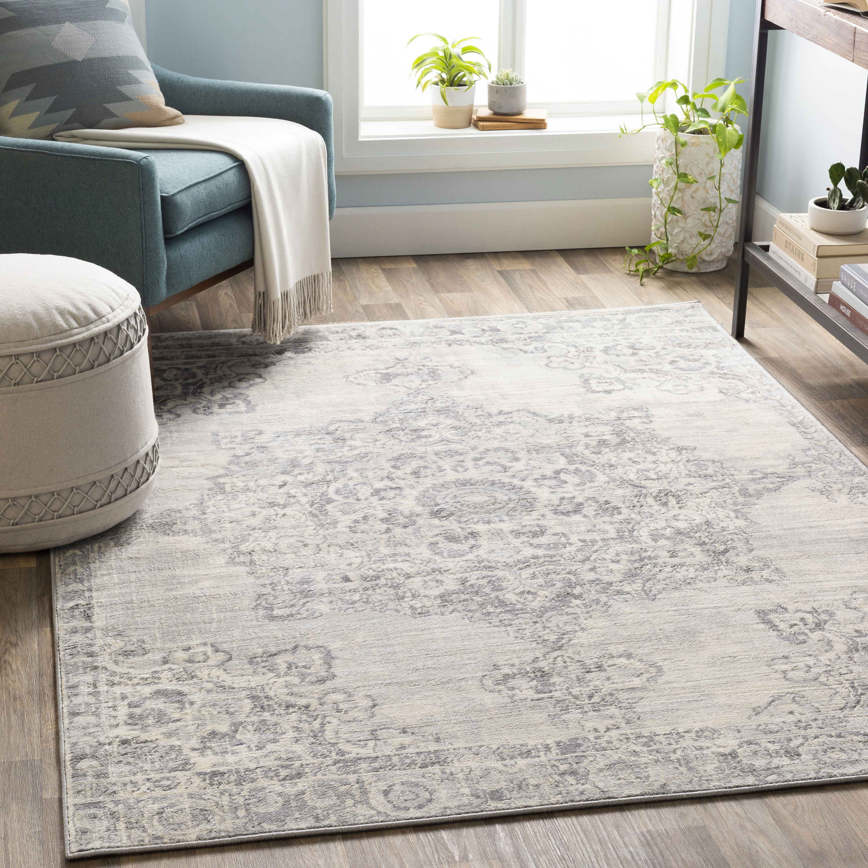 Livabliss MOC2301-43511 Monaco 4 x 6 (ft) Woven Polypropylene Silver Gray Rectangular Indoor Medallion Vintage Line dry only Area rug