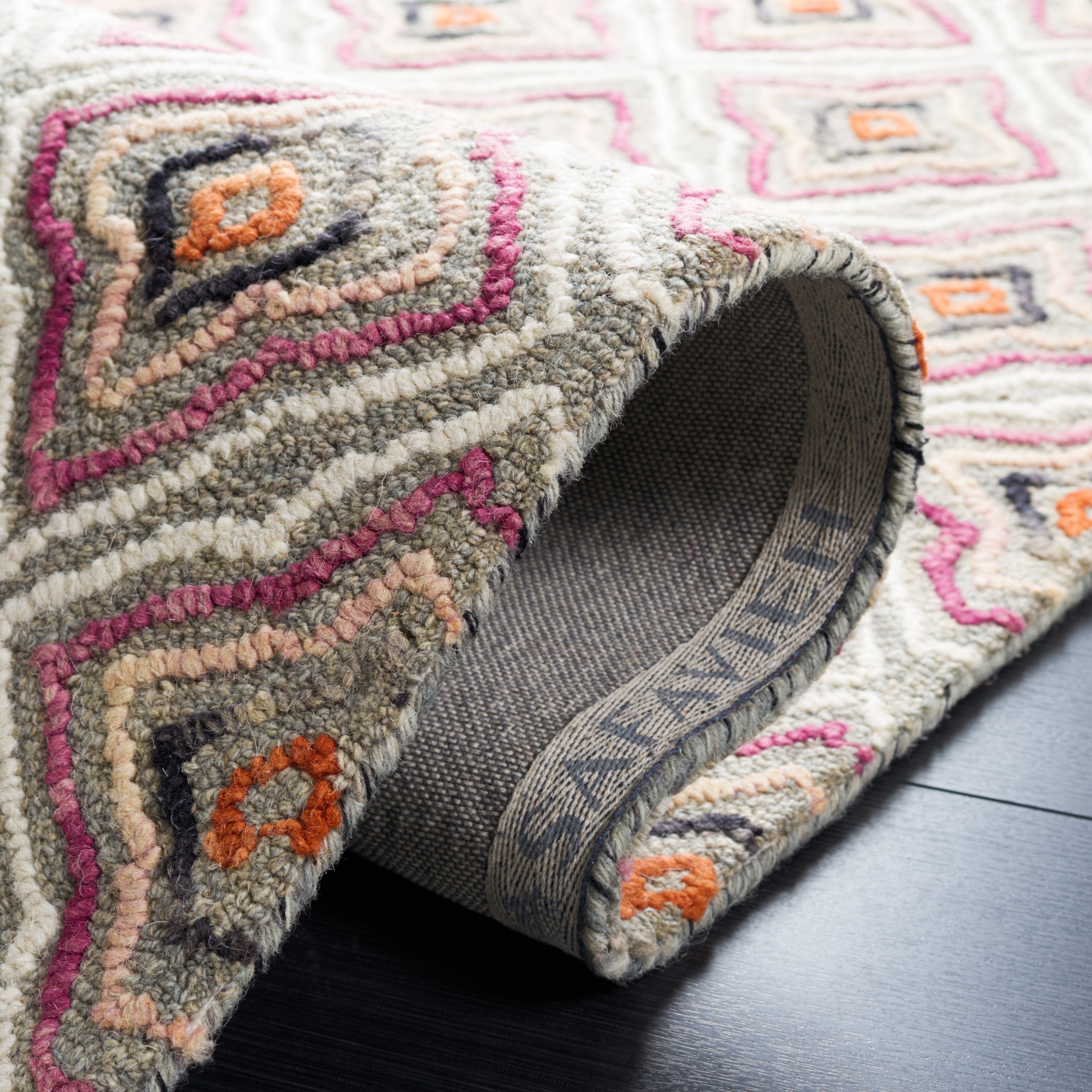 Safavieh TRC512J-28 rugs - View #5