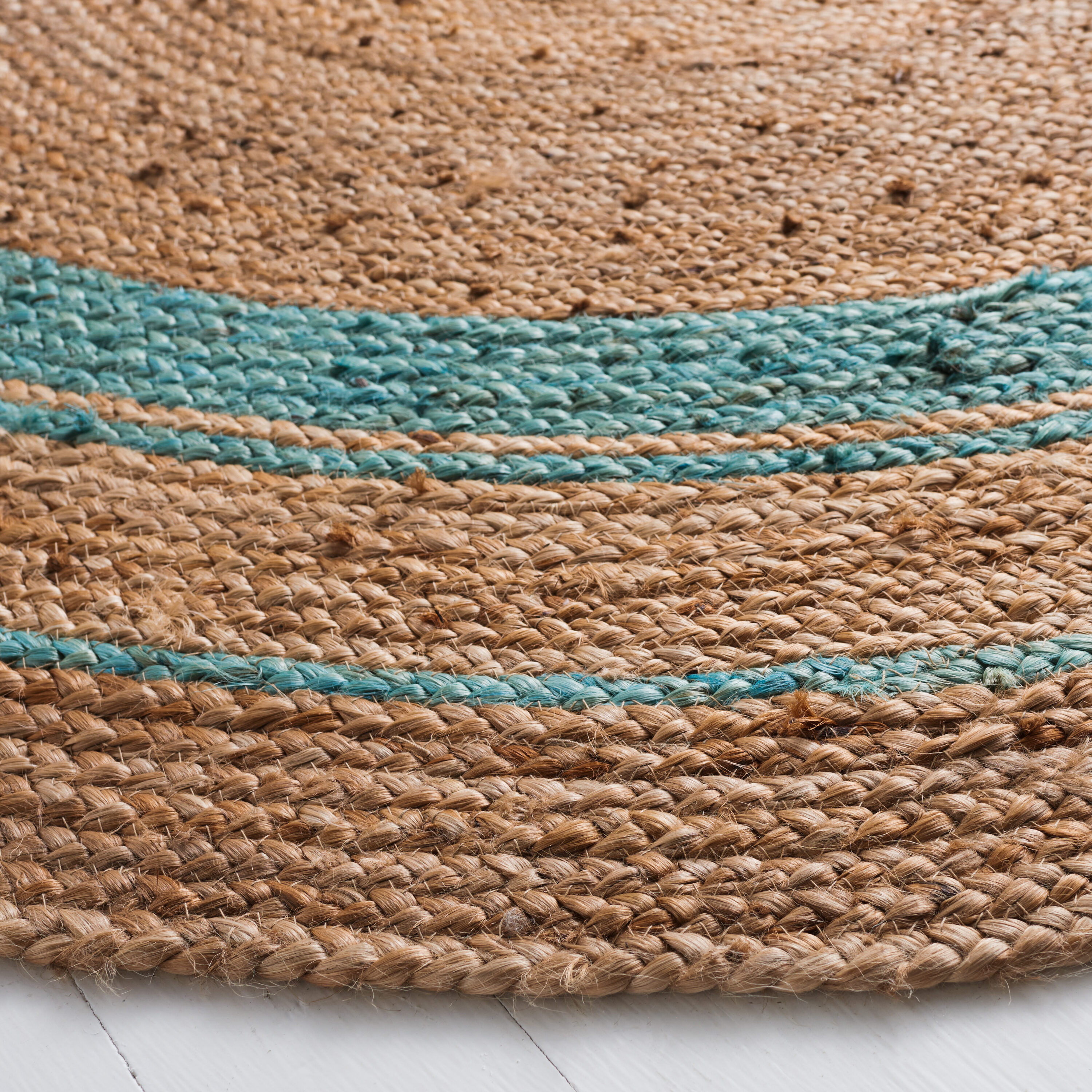 Safavieh NF120F-5R rugs - View #3