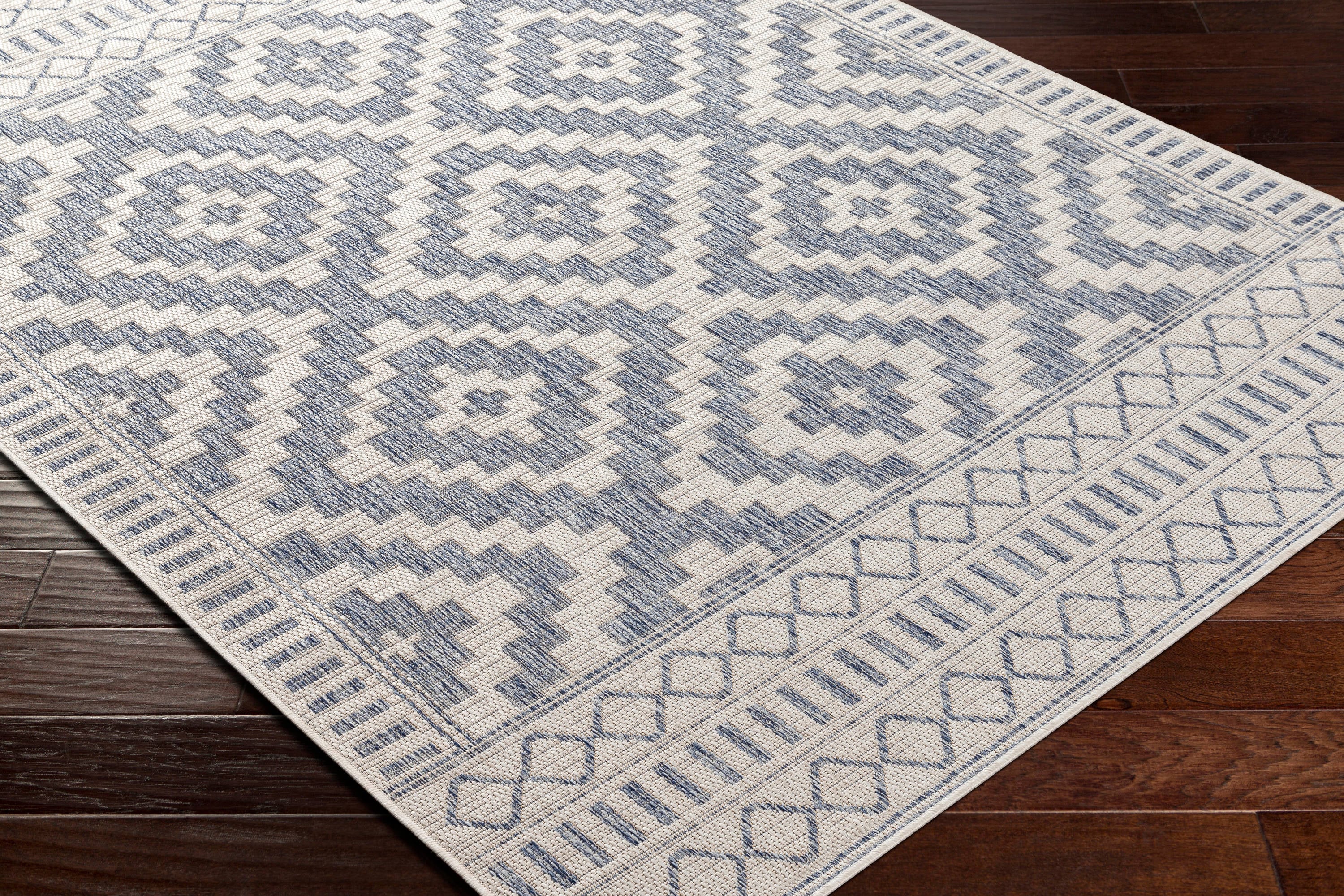 Livabliss TRG2352-679 rugs - View #6