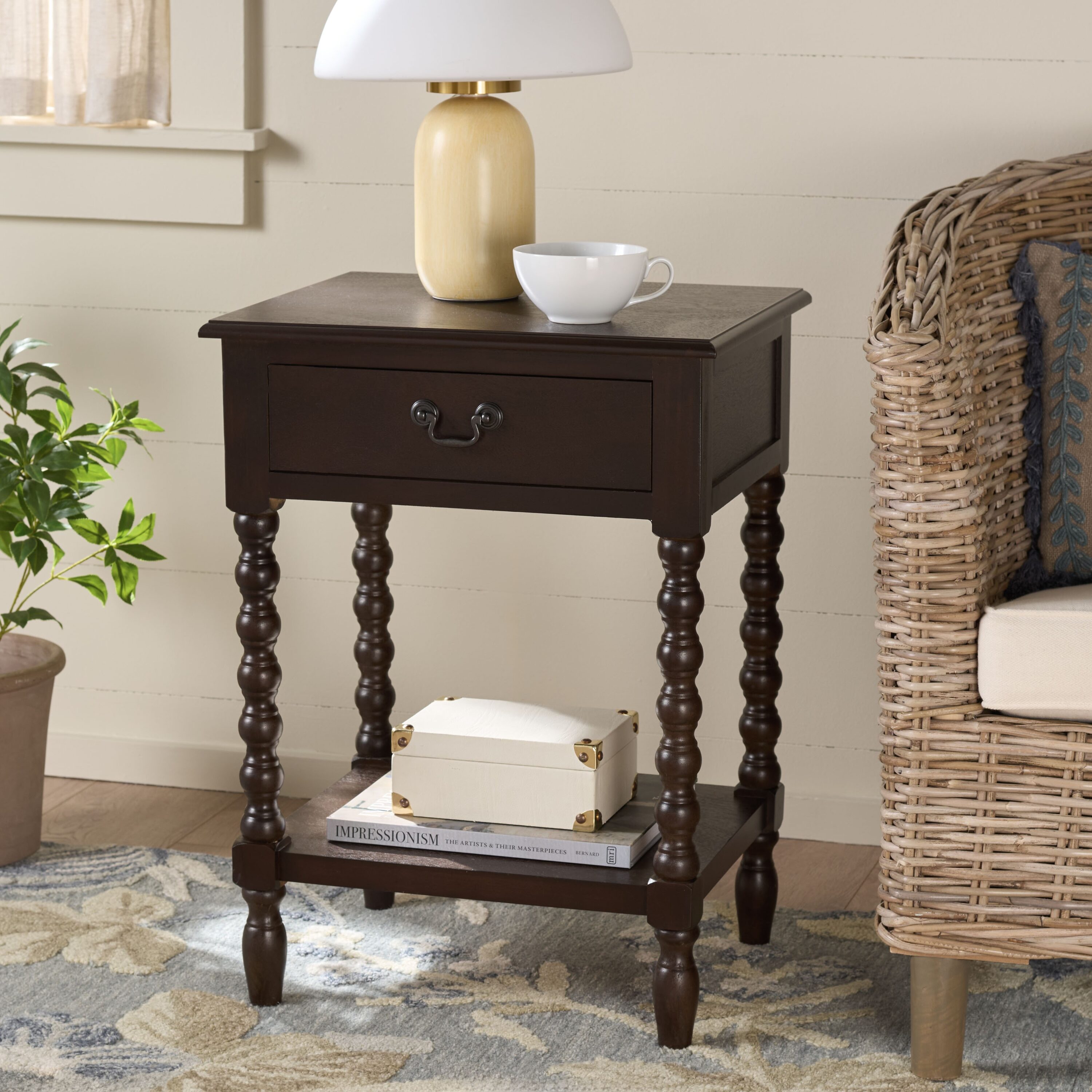 Safavieh  Athena Accent Table/Dark Chocolate