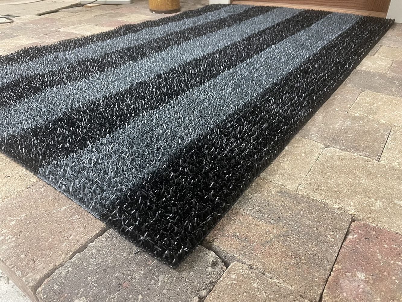 Clean Machine Patio Stripe Charcoal 35.5 in. x 59.5 in. Door Mat, Grey