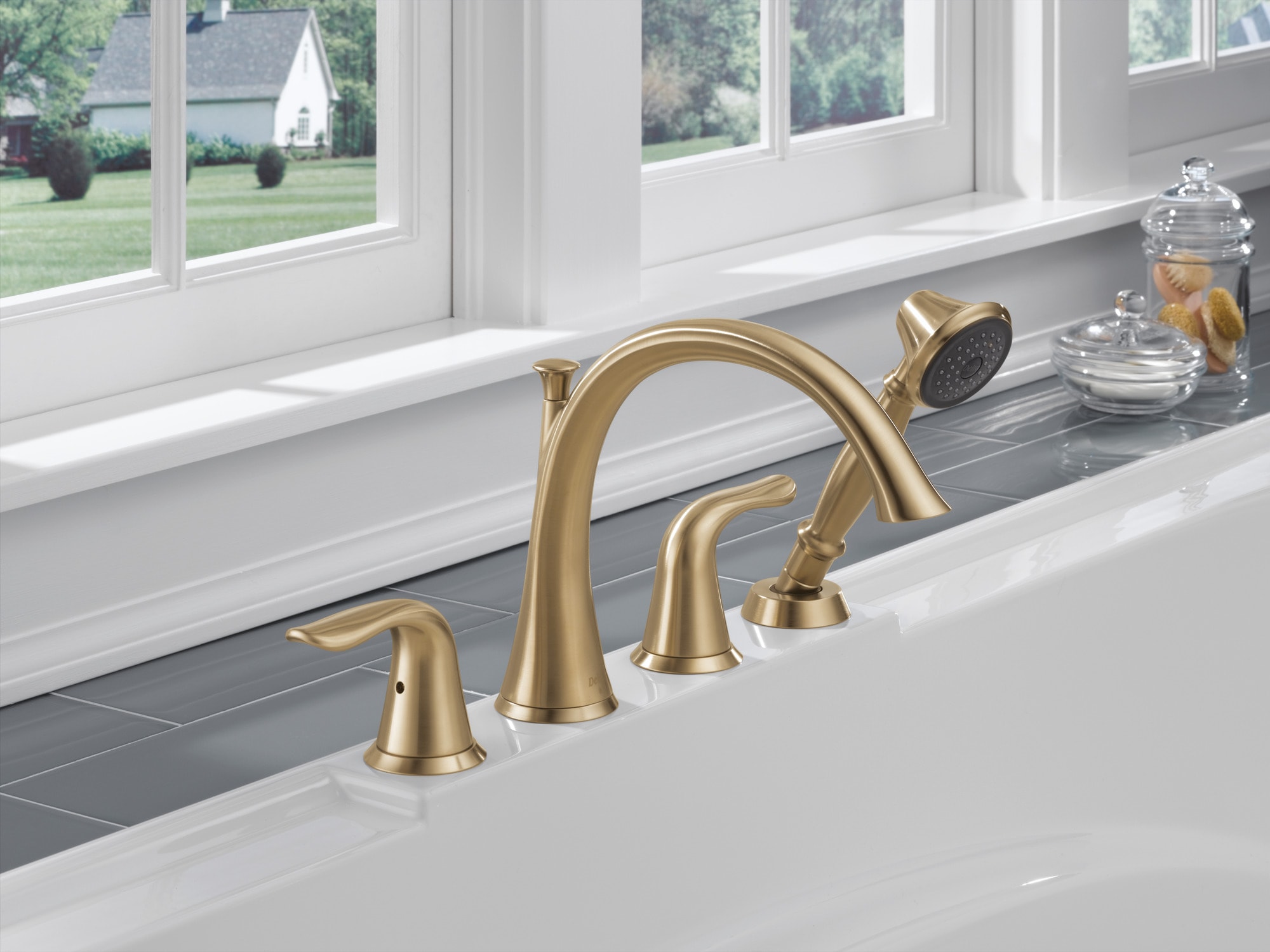 Elegant 16" Traditional Bronze Deck Mounted Roman Tub Faucet with Handshower