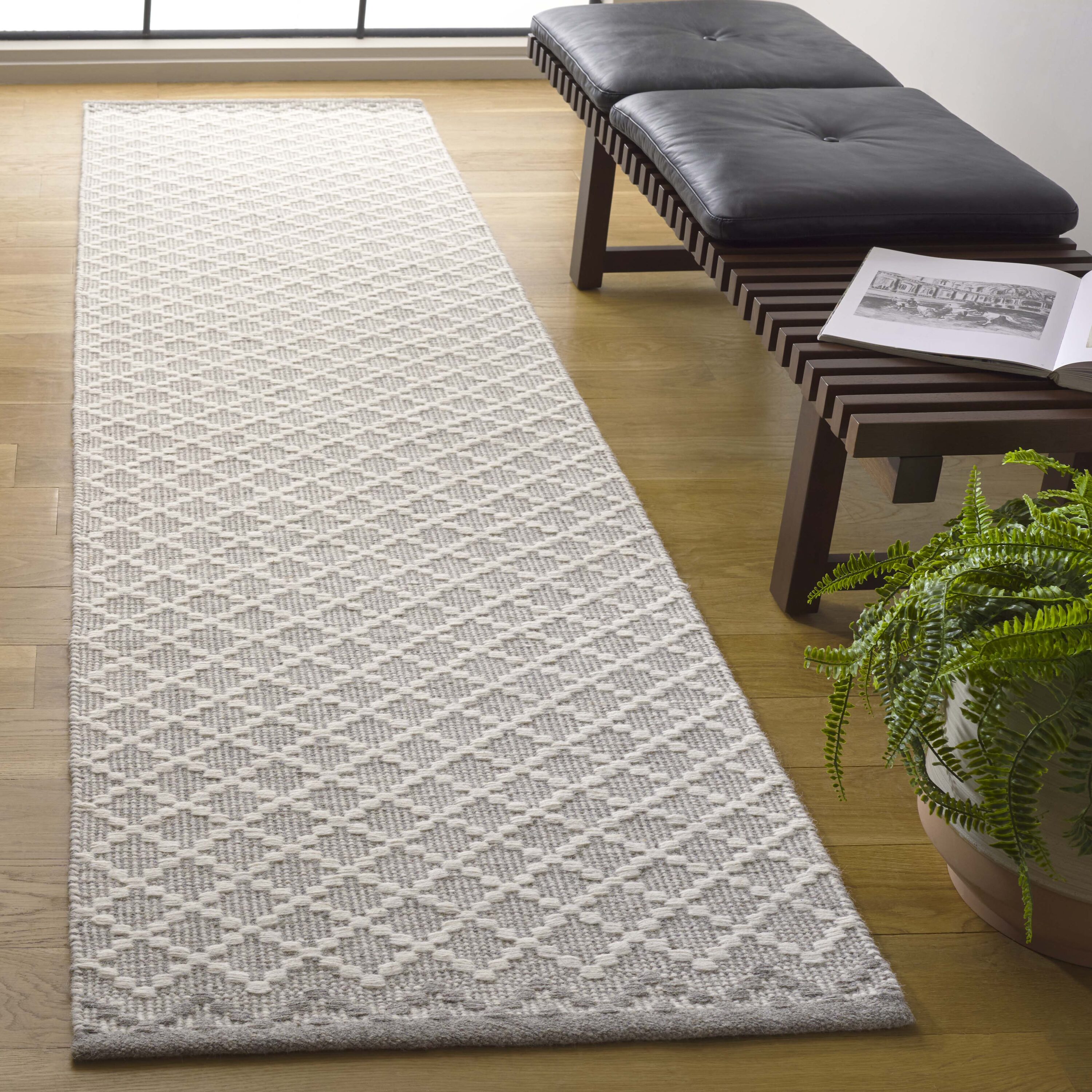  Vermont 908 Gray/Ivory Solid / Tonal 2ft-3in x 9ft Runner Rug