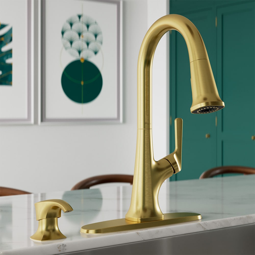 Pfister F-529-7RGBG Ridgeline Brushed Gold Single Handle Deck-mount Pull-down Kitchen Faucet with Sprayer ( Deck Plate Included ) (Soap Dispenser Included)