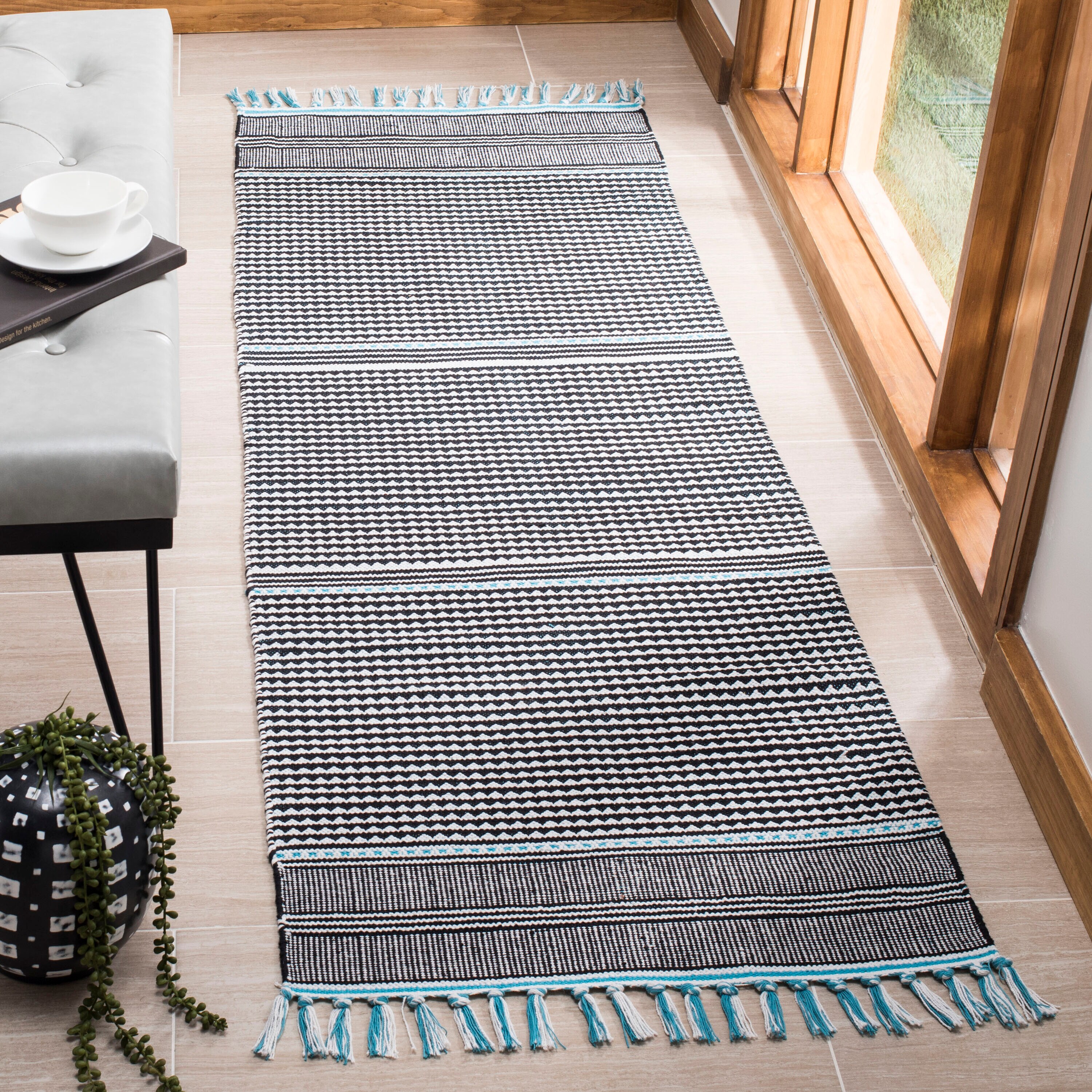 Safavieh MTK607E-27 Montauk Avalon 2 x 7 (ft) Synthetic Turquoise/Multi Rectangular Indoor Coastal Runner rug