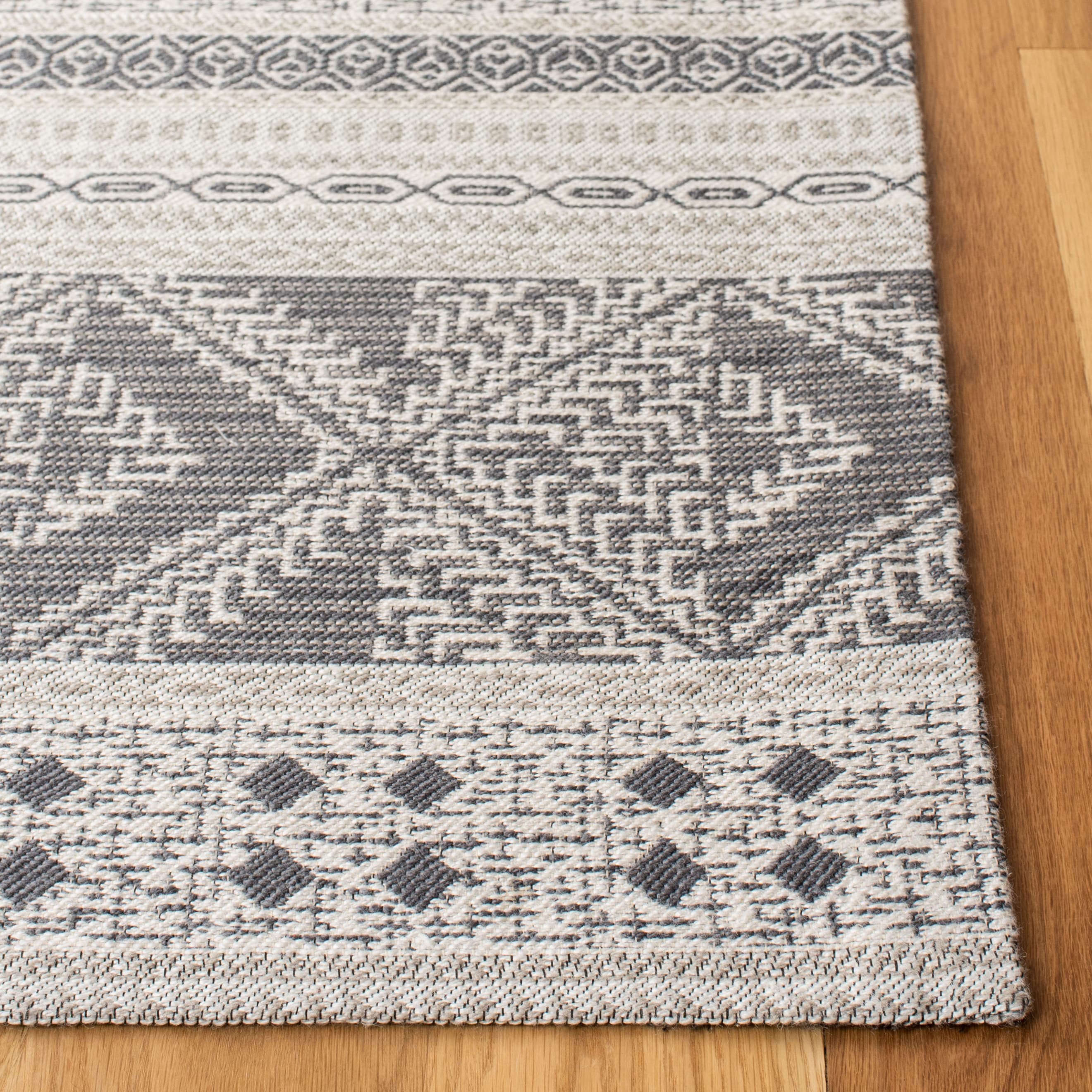 Safavieh CLV717F-28 rugs - View #3
