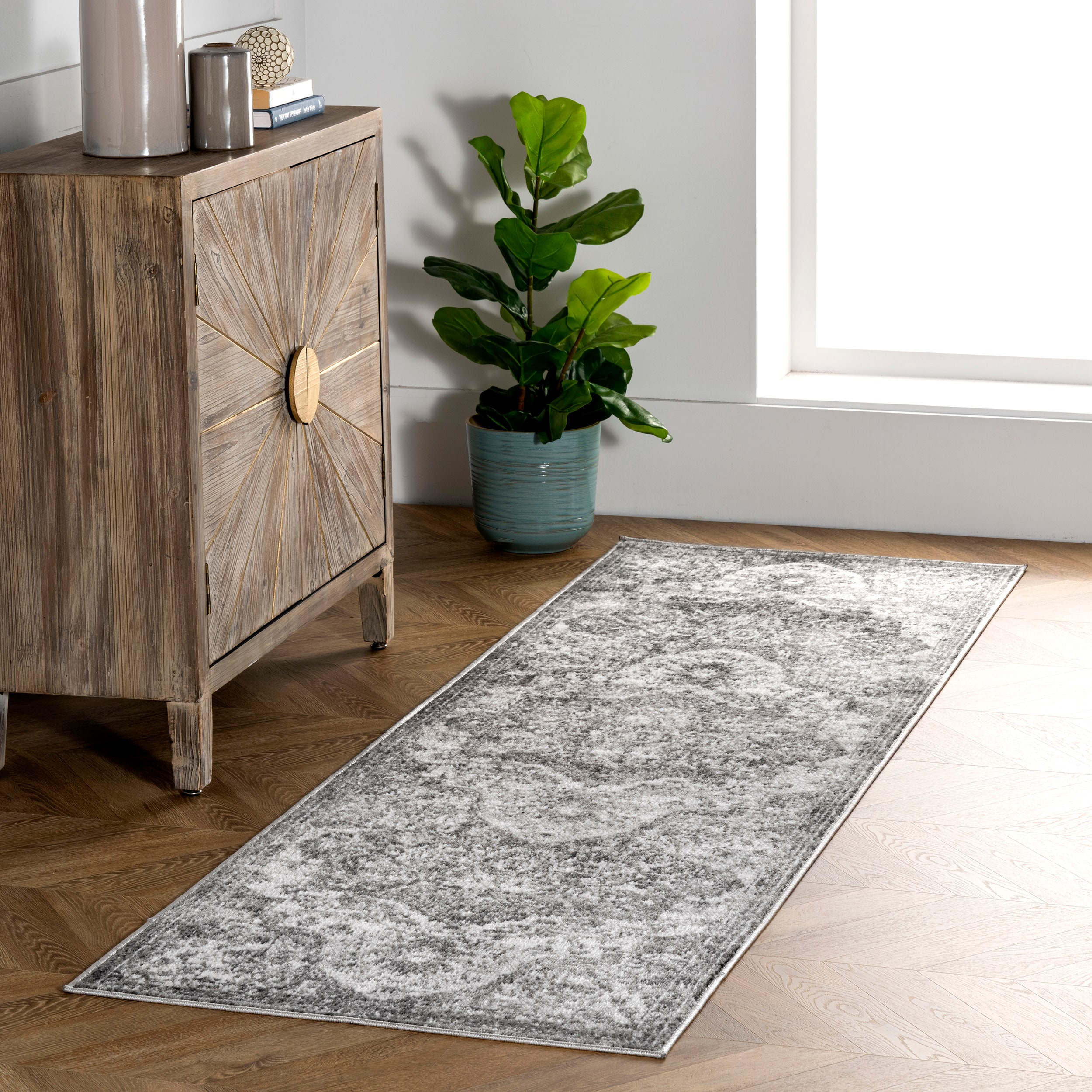 nuLOOM LPCT01A-2606 2 x 6 (ft) Loomed Polypropylene Gray Rectangular Indoor Medallion Area rug