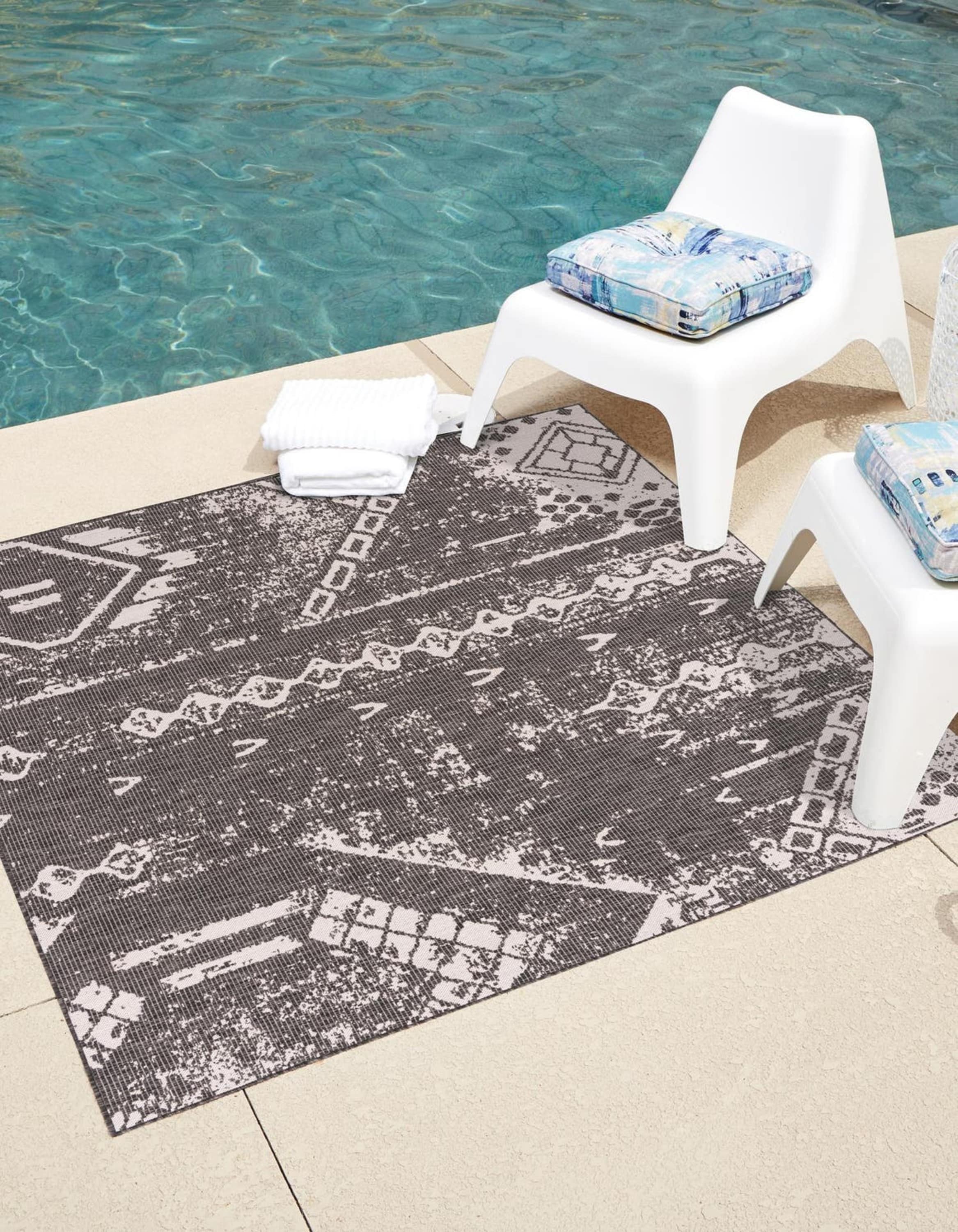 Unique Loom Pool Indoor/Outdoor Modern Rug Blue/Ivory 8' x 11' 4