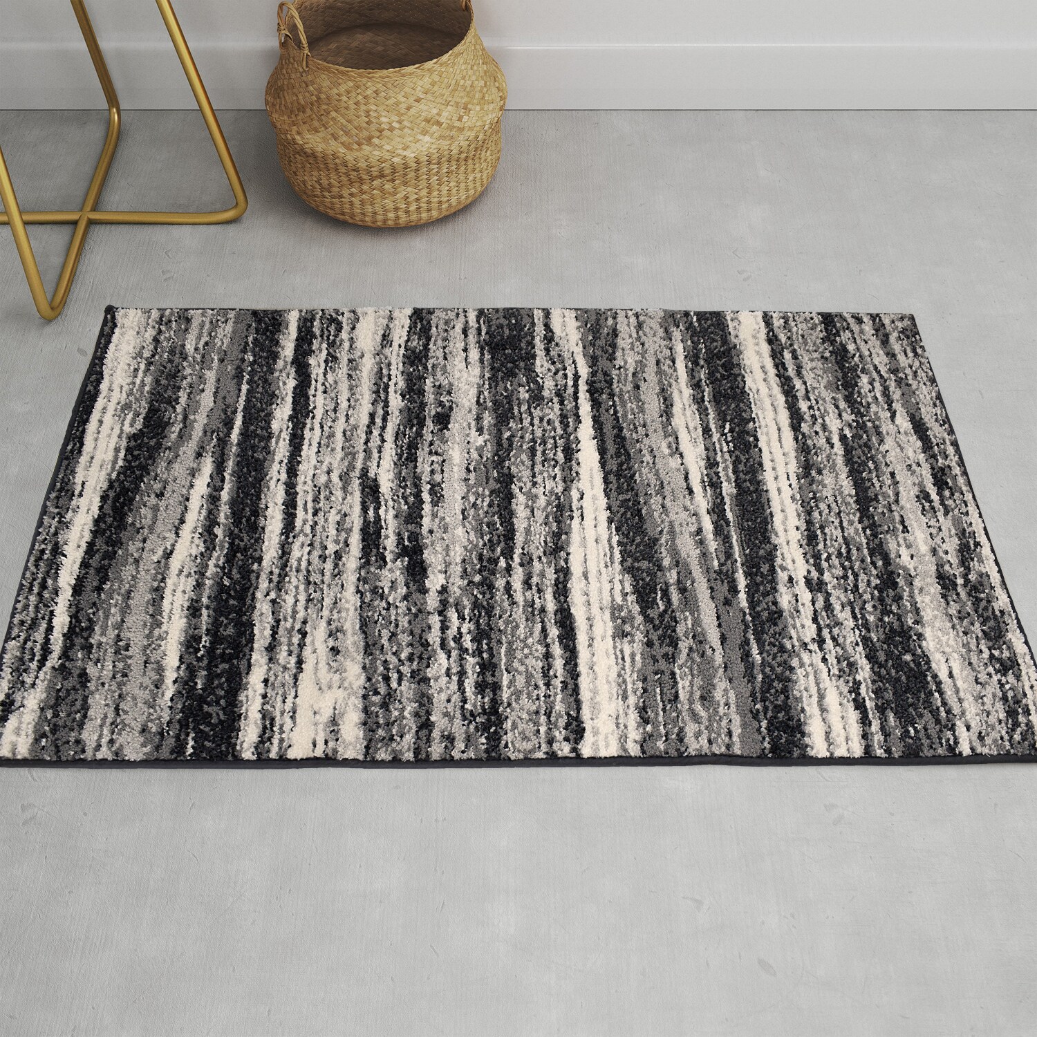 allen + roth 2 x 4 Neutral Grey Indoor Distressed/Overdyed Machine Washable  Throw Rug