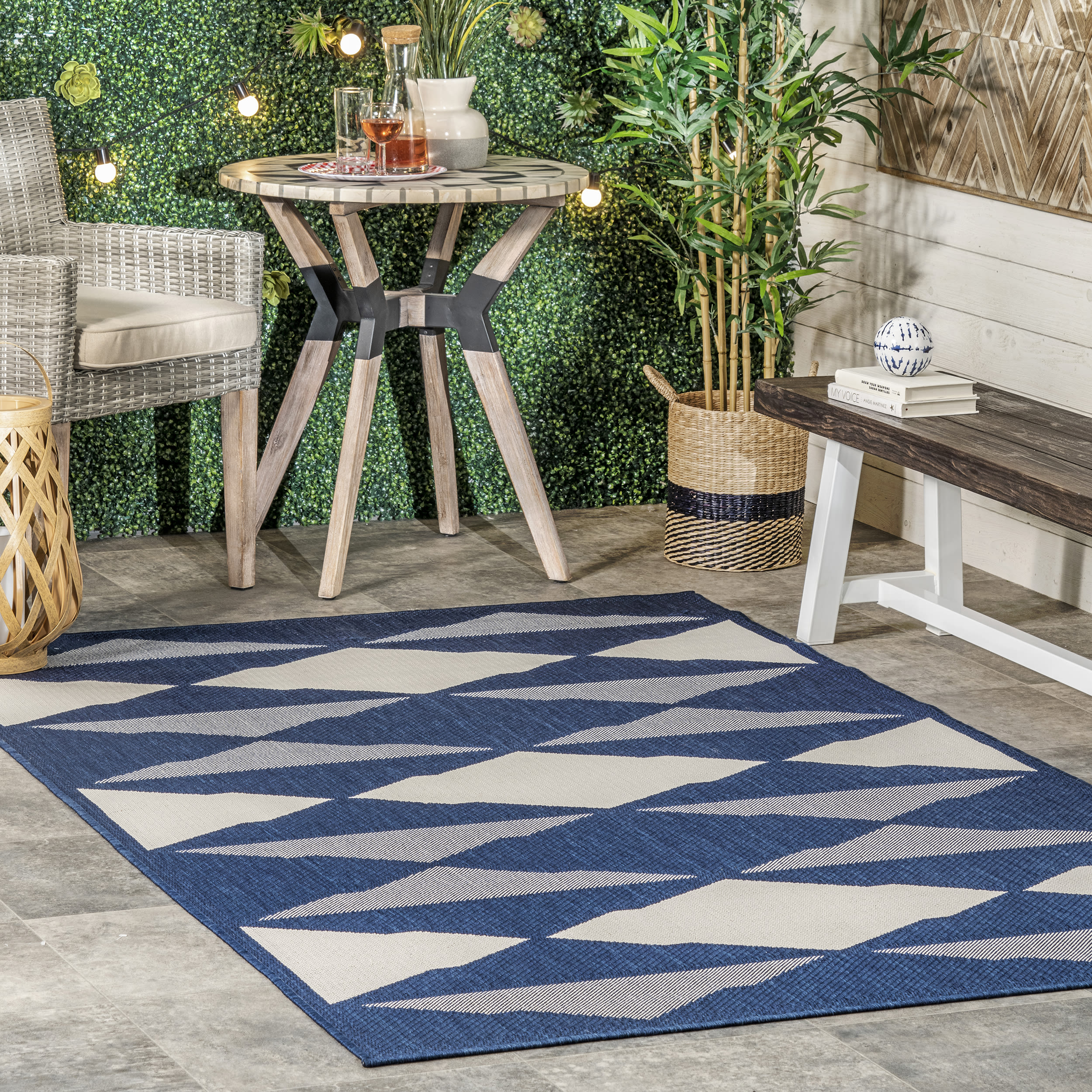 nuLOOM GBCB40B-508 Cabana 5 x 8 (ft) Loomed Polypropylene Navy Rectangular Indoor/Outdoor Geometric Area rug