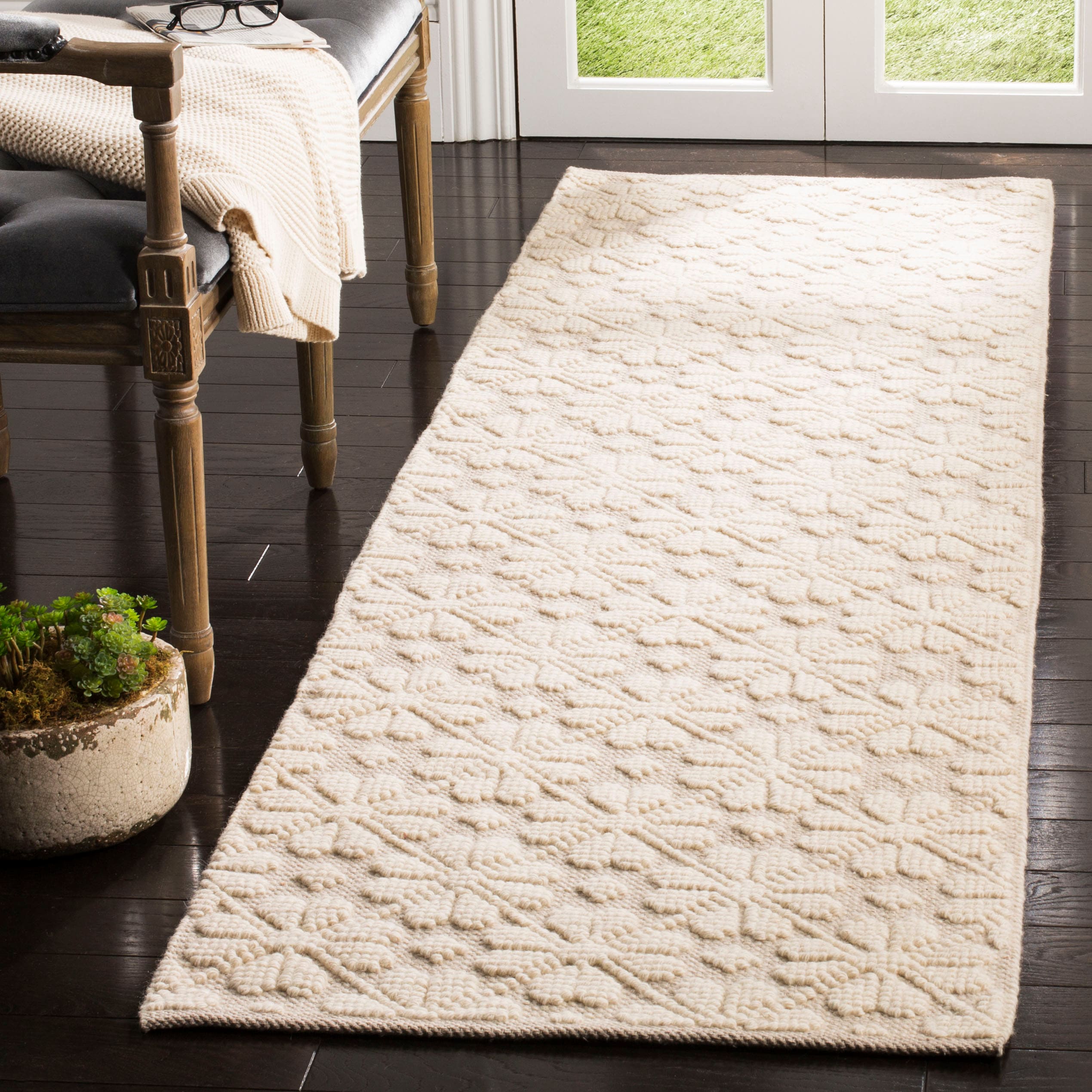 Ivory Hand-Knotted Wool and Cotton Runner Rug, 2'3" x 6'