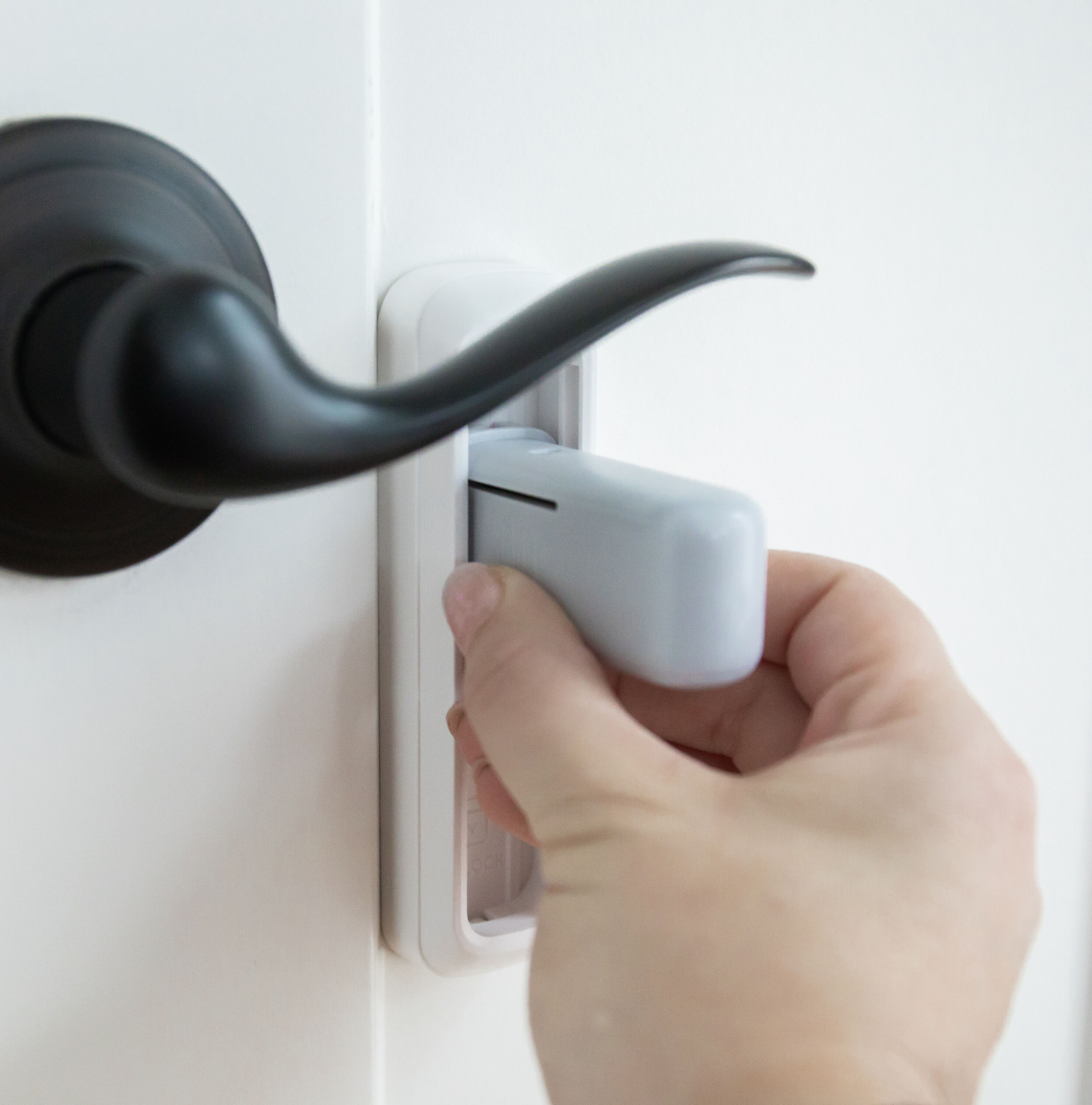 Regalo Regalo Home Safety White Lever Door Lock