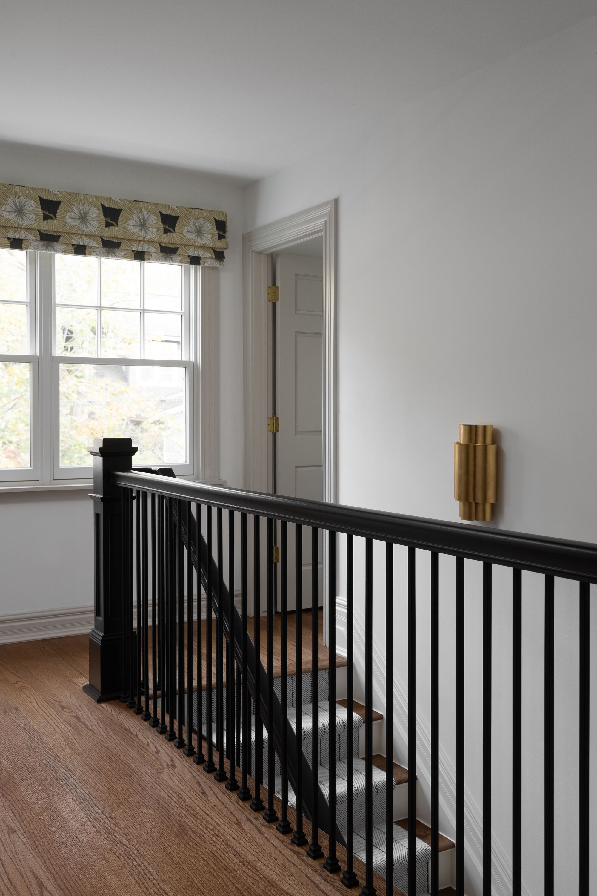 L.J. Smith Stair Systems LJRA-4091-P Interior-Stairpart-Newel-Posts - View #6