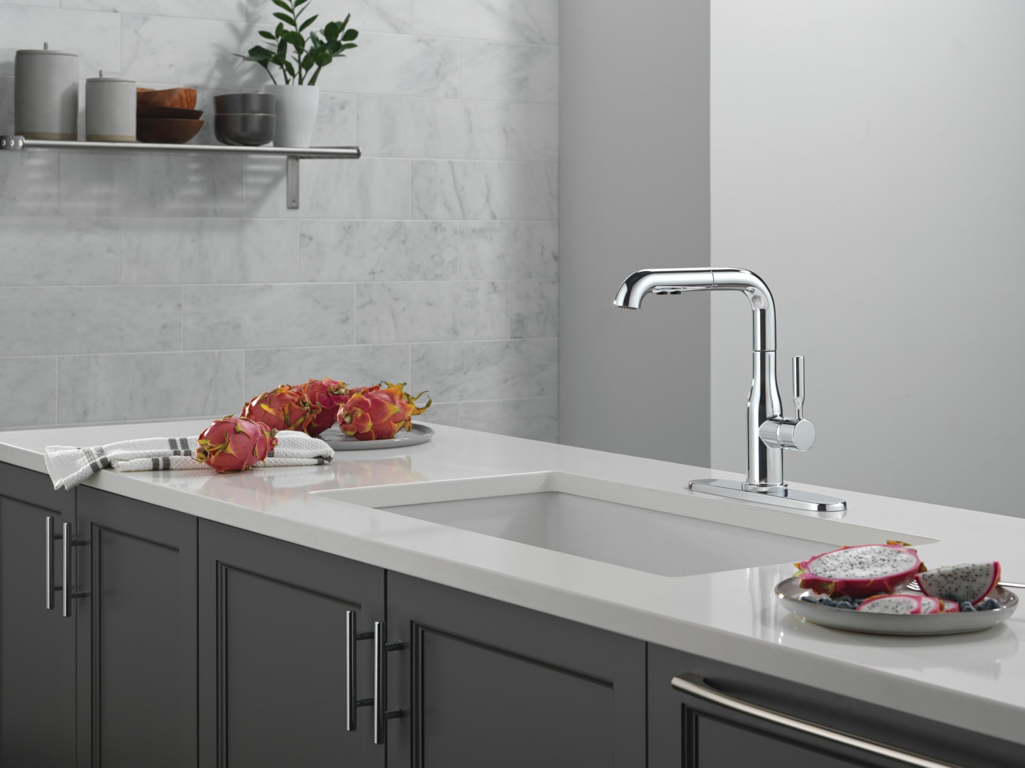 Delta 16943-DST Kitchen-Faucets - View #14
