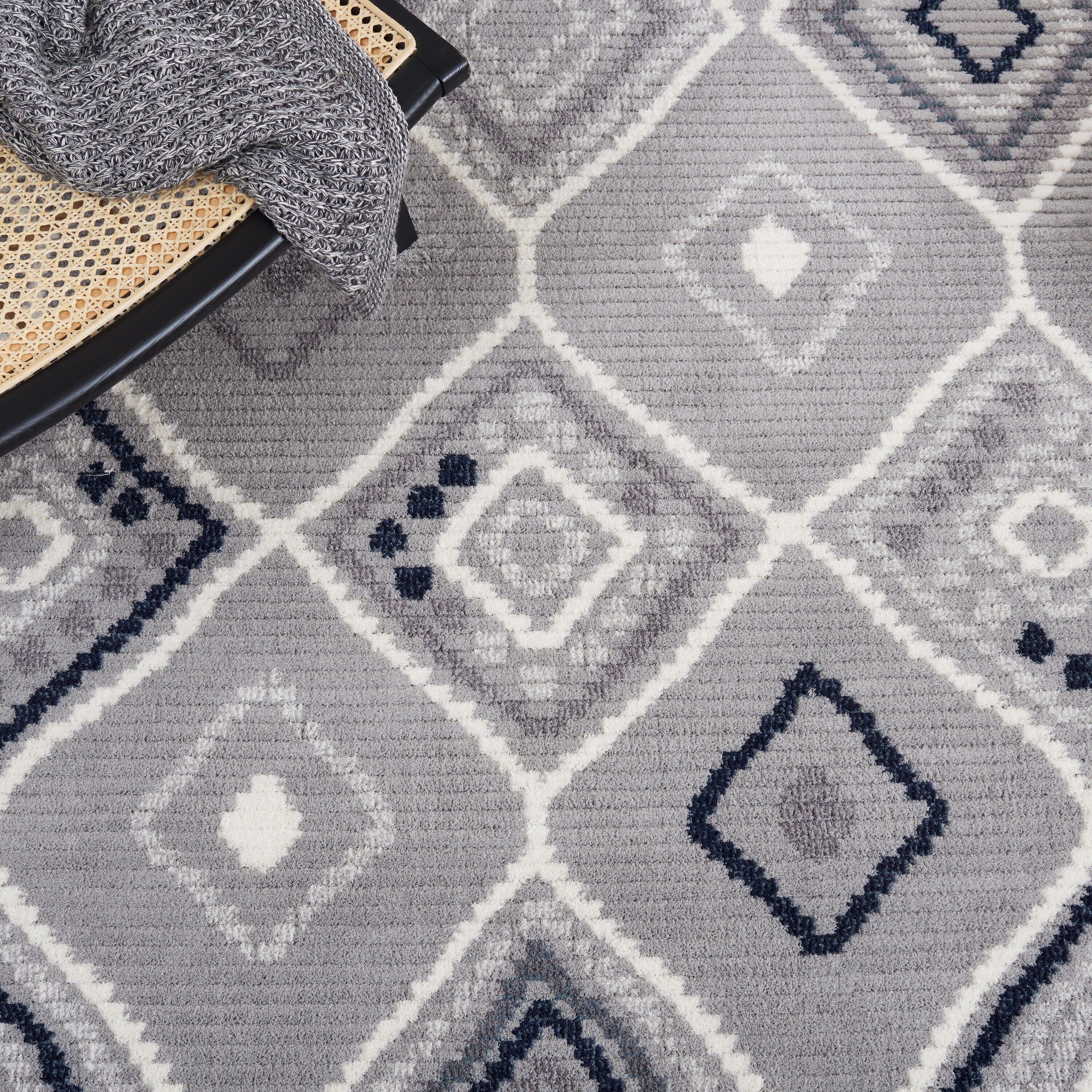 Safavieh MRK608F-4 rugs - View #4
