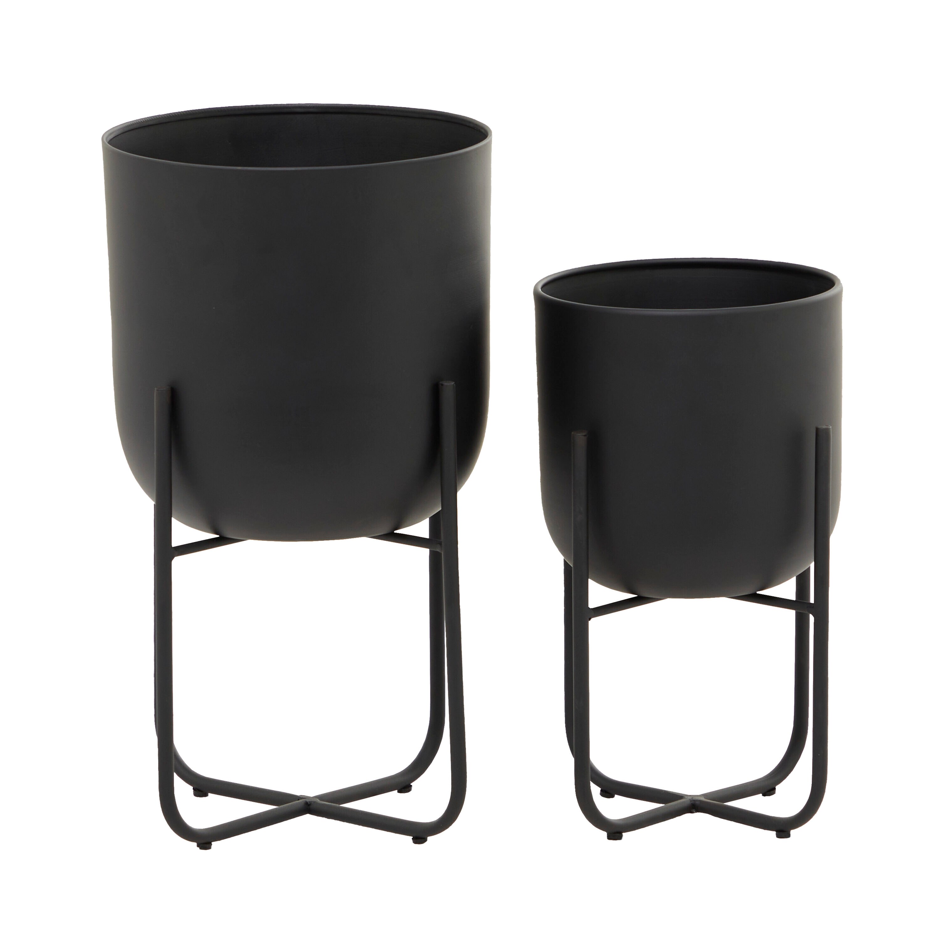 CosmoLiving by Cosmopolitan 820162 2 -Pack Round 9.25-Inches W Medium Black Metal Indoor/Outdoor Planter