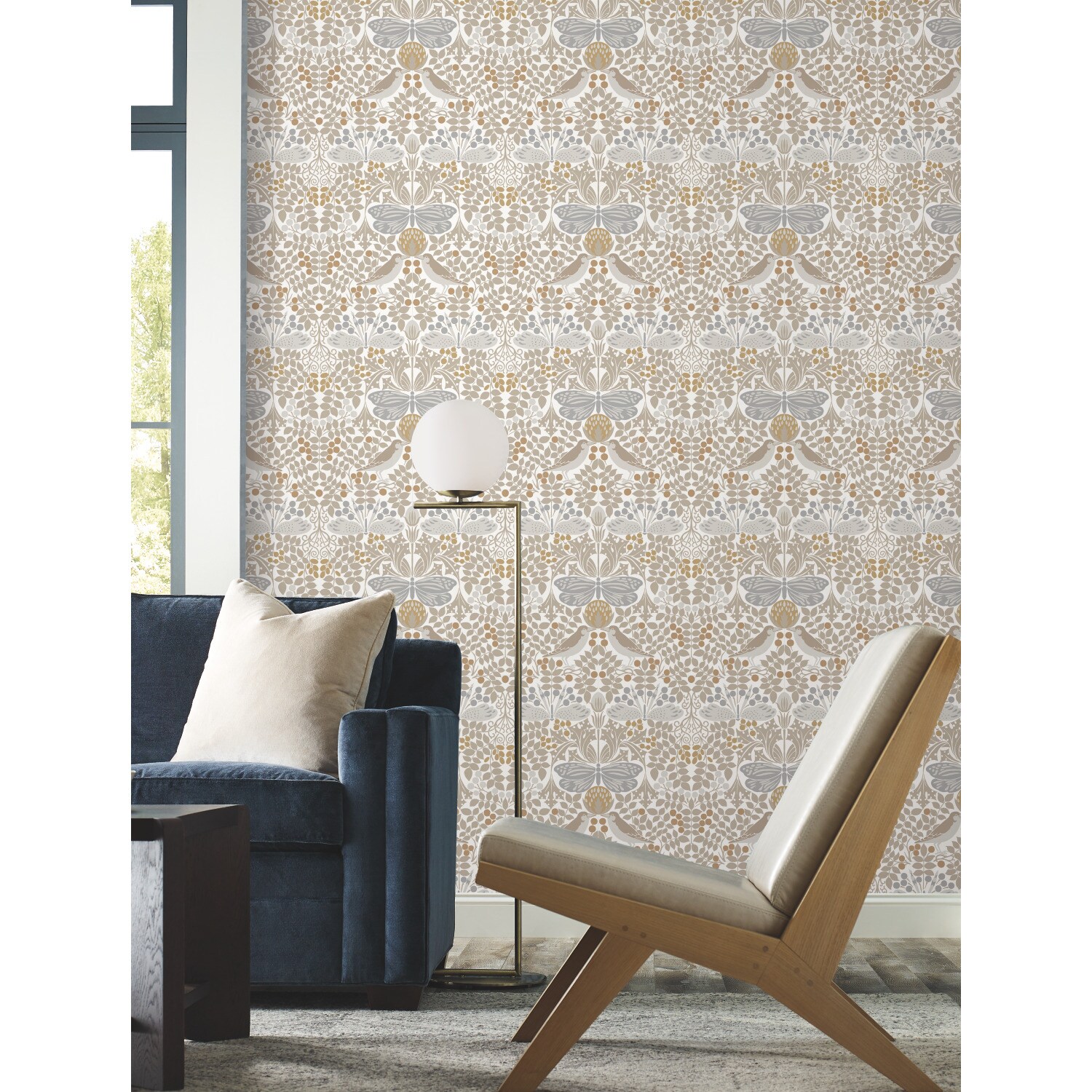 York Wallcoverings AC9163 Ronald Redding Arts and Crafts 56.4-Sq. Feet White Non-woven Ivy/Vines Unpasted Wallpaper