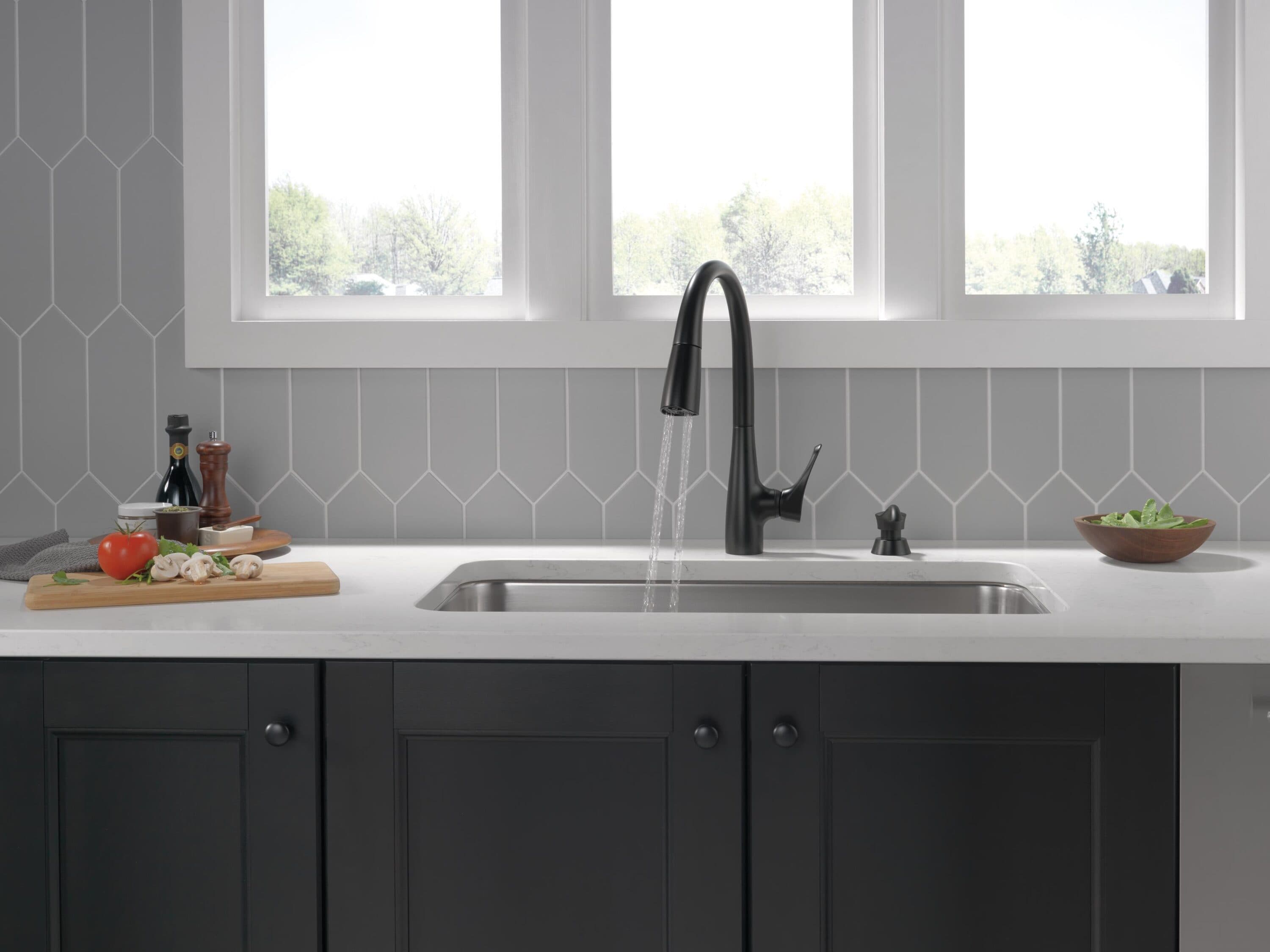 Delta 19756Z-BLSD-DST Kitchen-Faucets - View #9